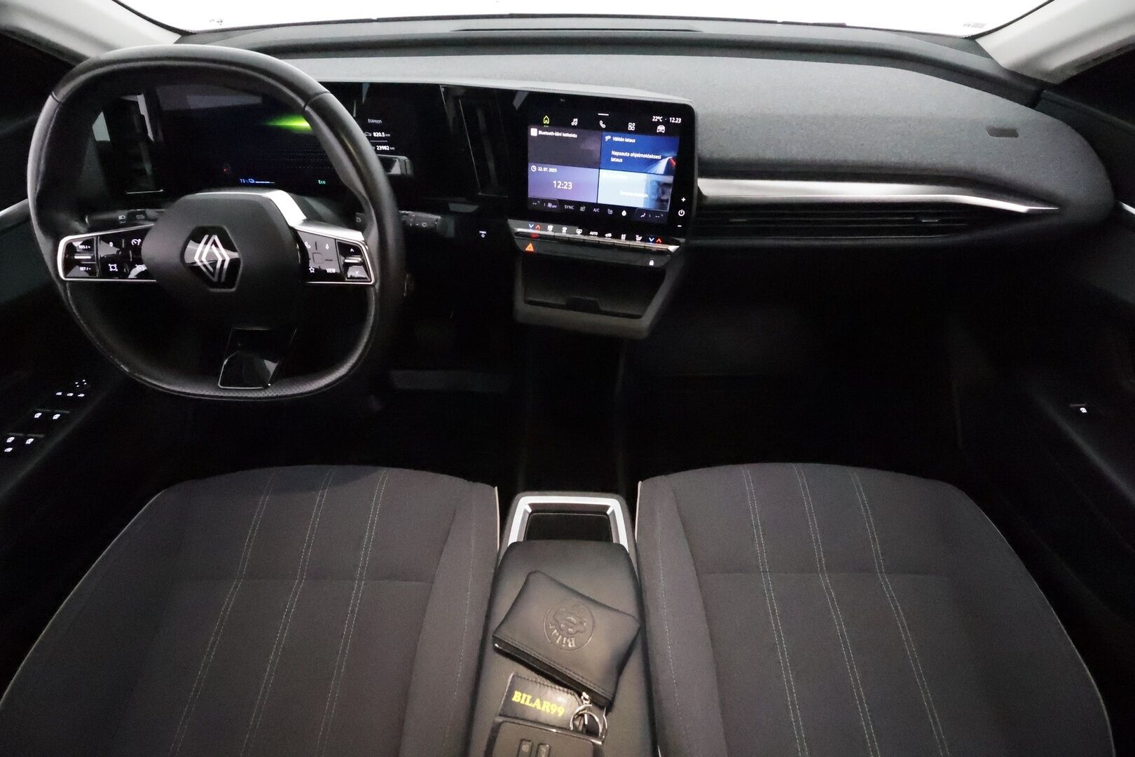 RENAULT MEGANE 2023 E-Tech electric 130hv **Adapt.Vakkari / LED-valot / P.Kamera / Kaistavahti / Apple&Android / Digimittaristo**