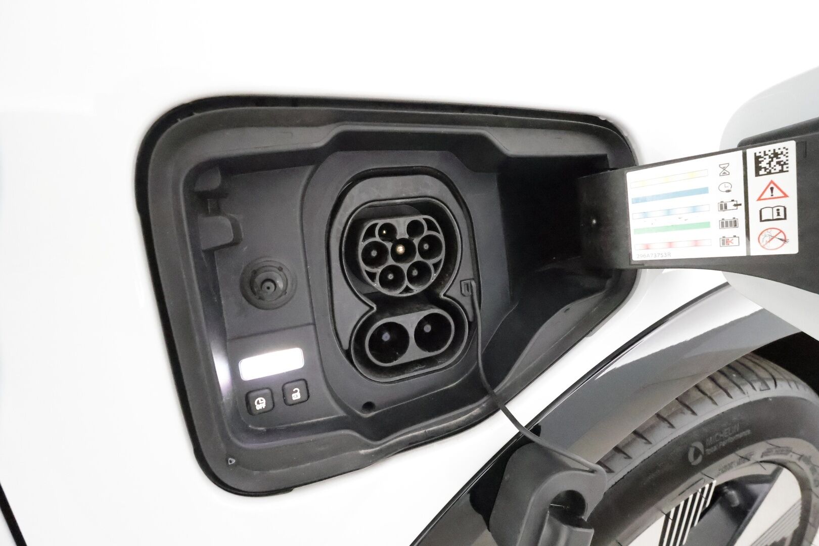 RENAULT MEGANE 2023 E-Tech electric 130hv **Adapt.Vakkari / LED-valot / P.Kamera / Kaistavahti / Apple&Android / Digimittaristo**