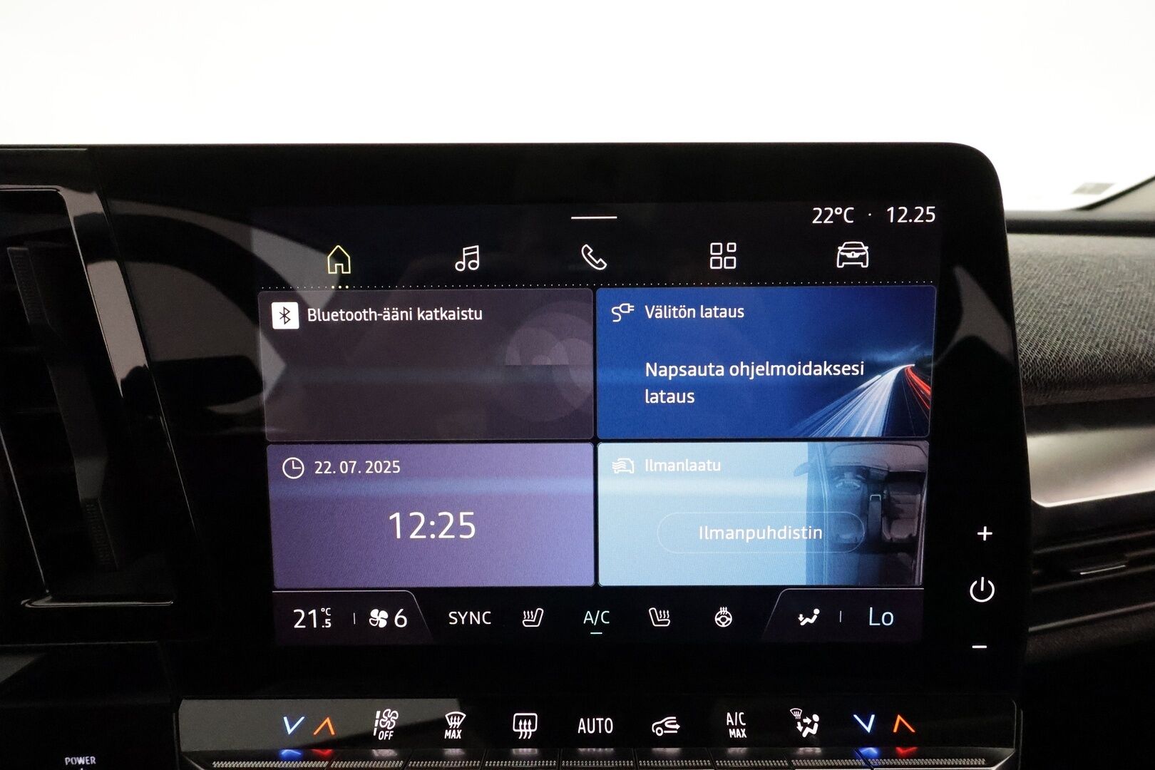 RENAULT MEGANE 2023 E-Tech electric 130hv **Adapt.Vakkari / LED-valot / P.Kamera / Kaistavahti / Apple&Android / Digimittaristo**