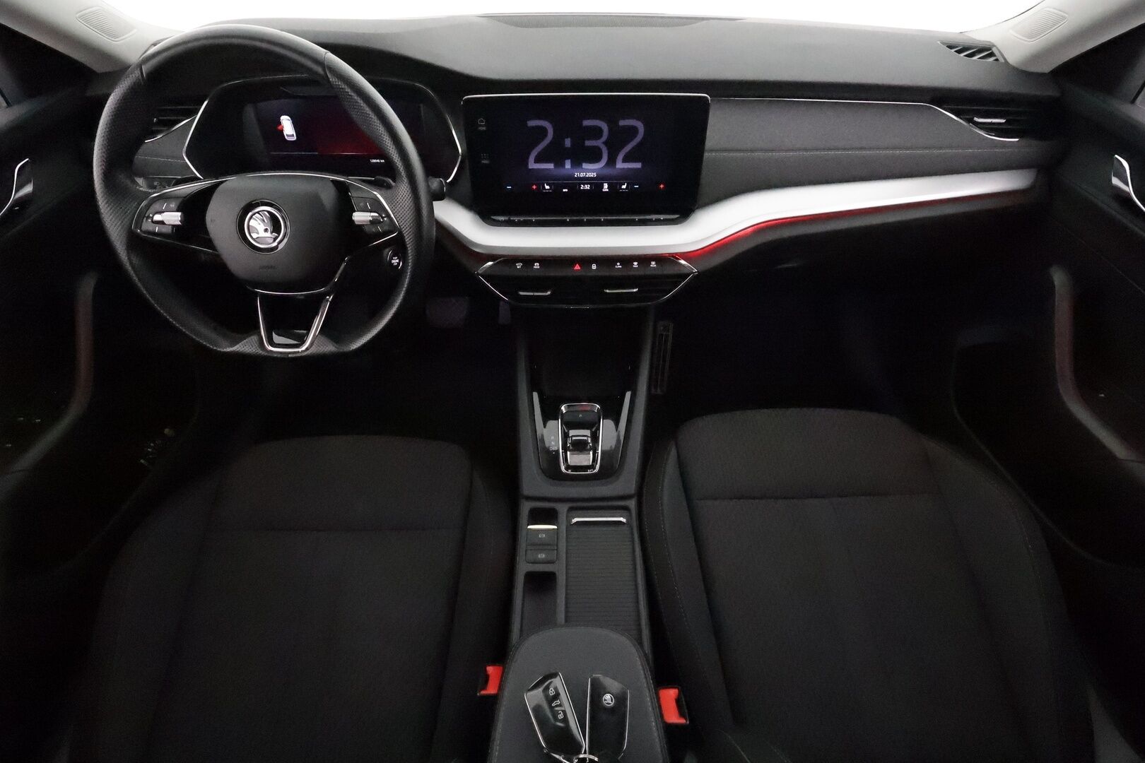 SKODA OCTAVIA 2021 Combi 1,4 TSI PHEV Style iV DSG **Webasto / Koukku / Adapt.Vakkari / Matrix-LED / P.kamera / Kaistavahti / Keyless** - Akku kuntotarkastettu / 2x Latauskaapelit