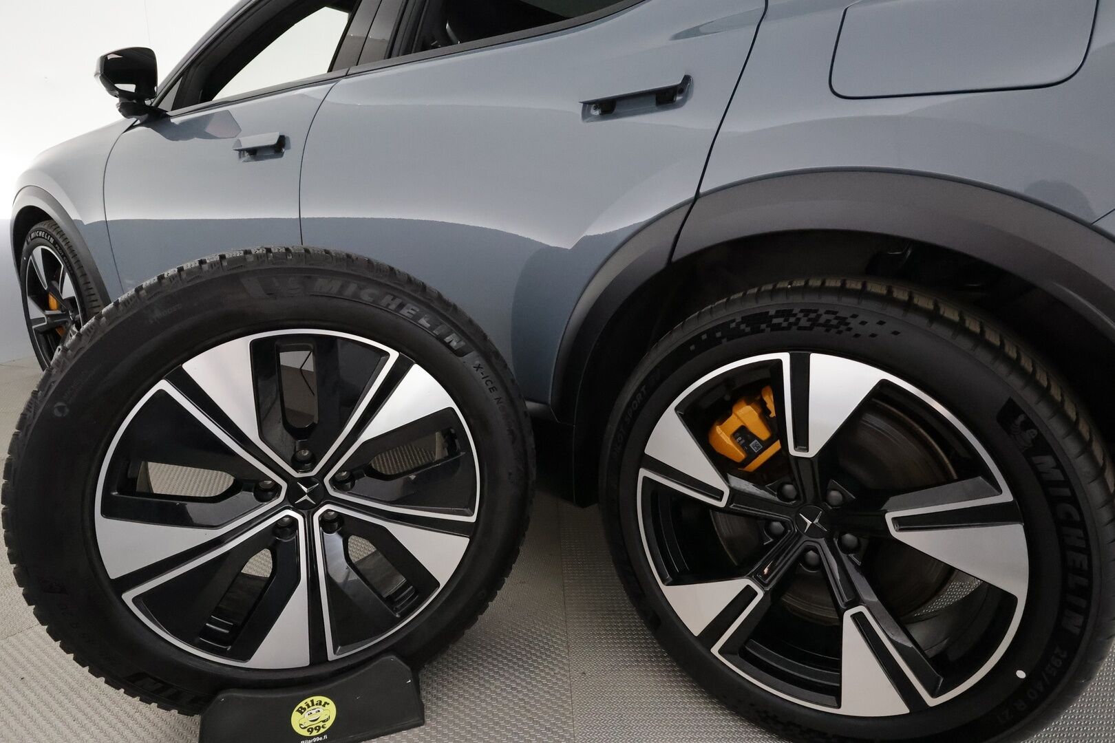 POLESTAR 3 2024 Long range Dual motor / HUD / Plus&Pilot / Koukku / LED / 360° Kamera / Sporttinahat / Bowers&Wilkins / Lasikatto - 2,99 % KORKOTARJOUS TÄHÄN AUTOON - Kahdet Renkaat / Huippuvarusteet!