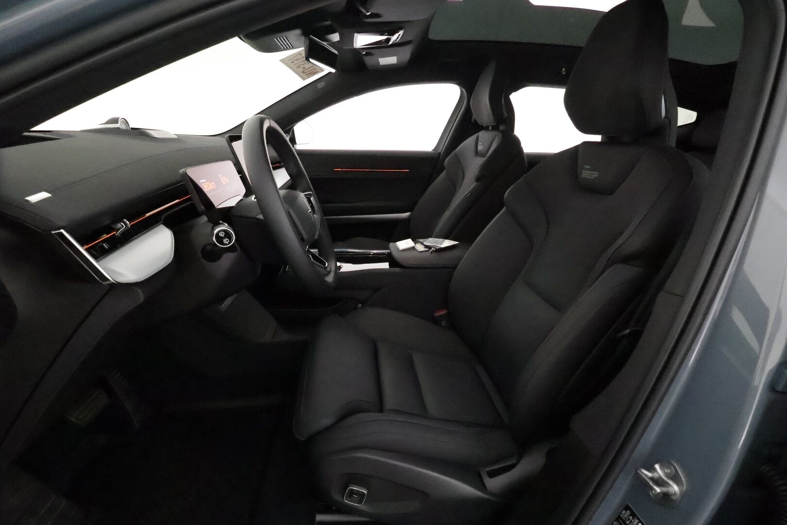 POLESTAR 3 2024 Long Range Dual motor 111 kWh / HUD / Plus&Pilot / Koukku / LED / 360° Kamera / Sporttinahat / Bowers&Wilkins /Lasikatto - Kahdet Renkaat / Huippuvarusteet!