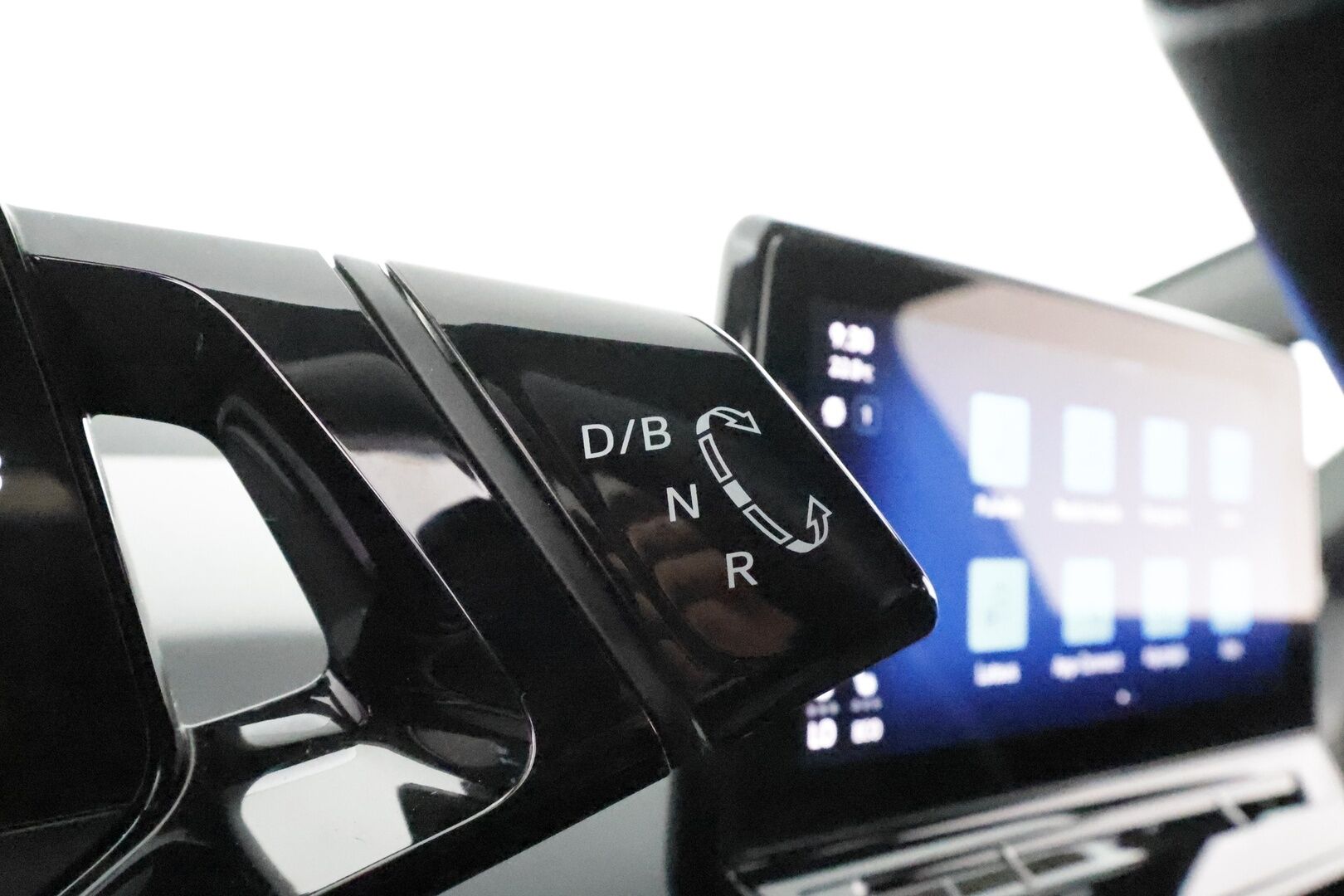VOLKSWAGEN ID.3 2021 82 kWh PRO S **HUD / Adapt.Vakkari / Matrix-LED / P.Kamera / Hierovat Sporttipenkit / Navi / Kaistavahti / KeylessGO** - Akku kuntotarkastettu 