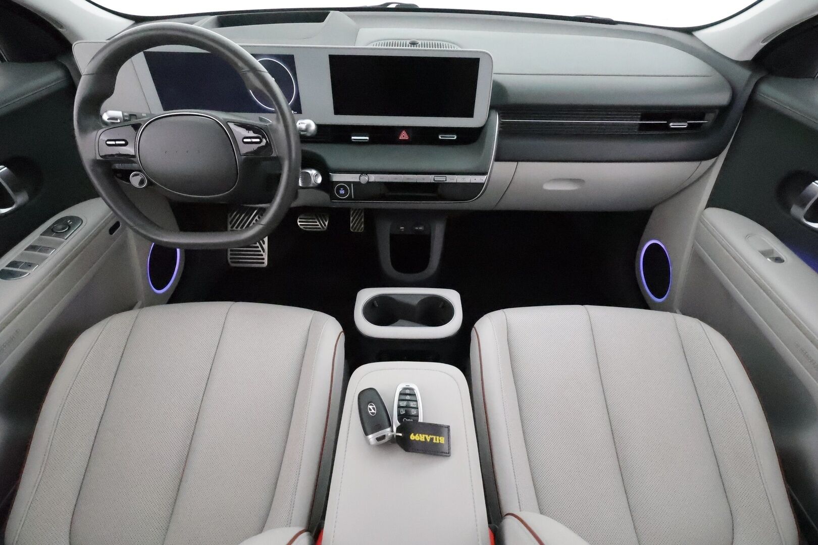 HYUNDAI IONIQ 5 2021 73 kWh 305 hv AWD Project 45 ** Aurinkopaneeli / HUD / BOSE / Relax penkit / 360 kamera / Nahkasisusta / Keyless - 3,99 % KORKOTARJOUS TÄHÄN AUTOON - Merkkihuollettu / SOH 96% / Seuraava huolto 04.2026 / Puhdas CarVertical
