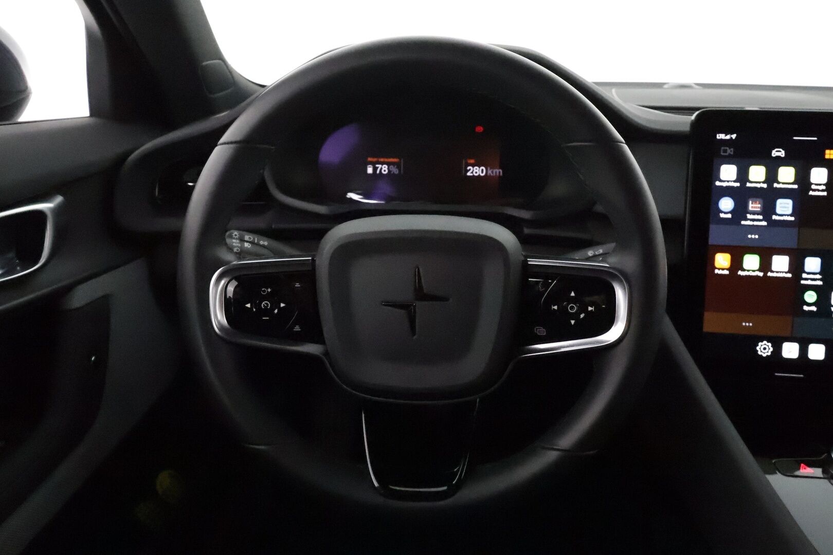 POLESTAR 2 2022 Long Range Single Motor, 170kW, 78kWh ** Sporttipenkit / P-Kamera / Keyless / LED ** - 3,99 % KORKOTARJOUS TÄHÄN AUTOON - Akku kuntotarkastettu 