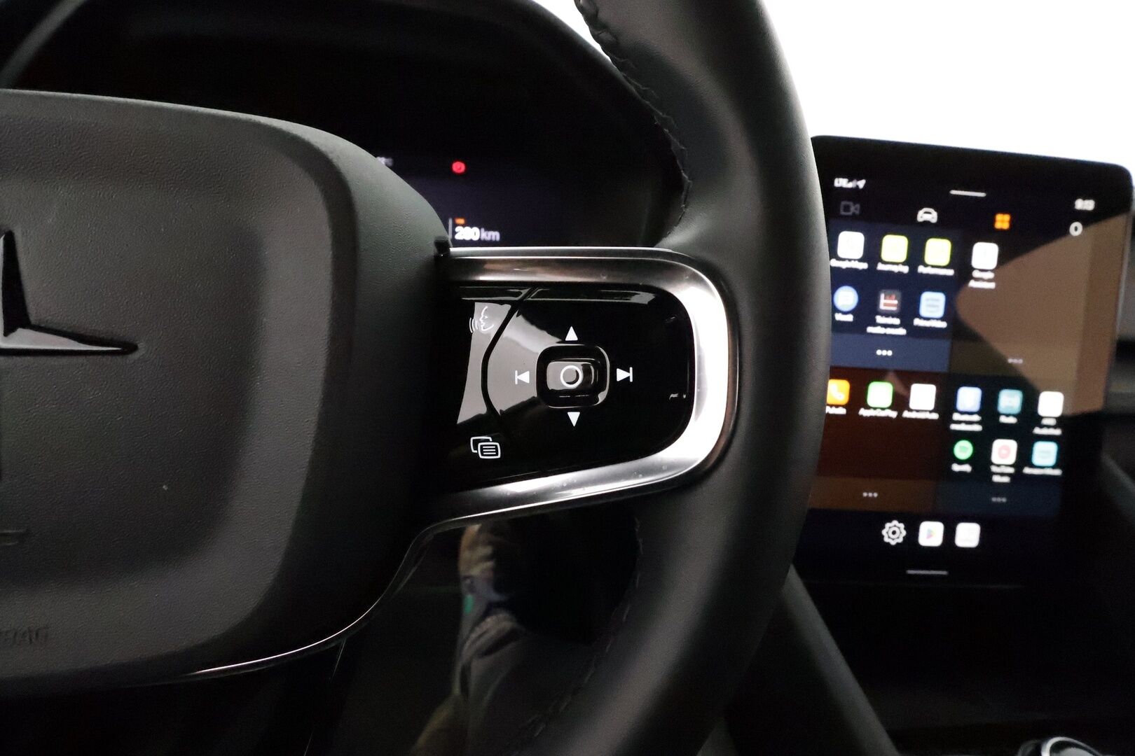 POLESTAR 2 2022 Long Range Single Motor, 170kW, 78kWh ** Sporttipenkit / P-Kamera / Keyless / LED ** - 3,99 % KORKOTARJOUS TÄHÄN AUTOON - Akku kuntotarkastettu 