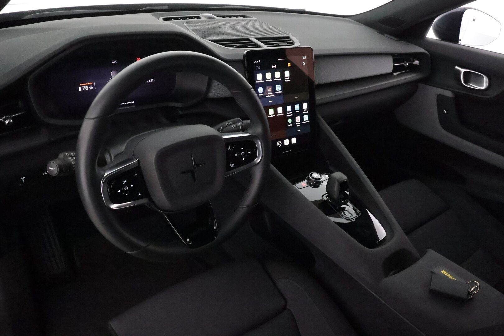 POLESTAR 2 2022 Long Range Single Motor, 170kW, 78kWh ** Sporttipenkit / P-Kamera / Keyless / LED ** - 3,99 % KORKOTARJOUS TÄHÄN AUTOON - Akku kuntotarkastettu 
