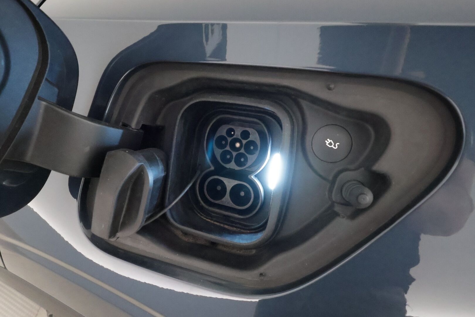 POLESTAR 2 2022 Long Range Single Motor, 170kW, 78kWh ** Sporttipenkit / P-Kamera / Keyless / LED ** - 3,99 % KORKOTARJOUS TÄHÄN AUTOON - Akku kuntotarkastettu 