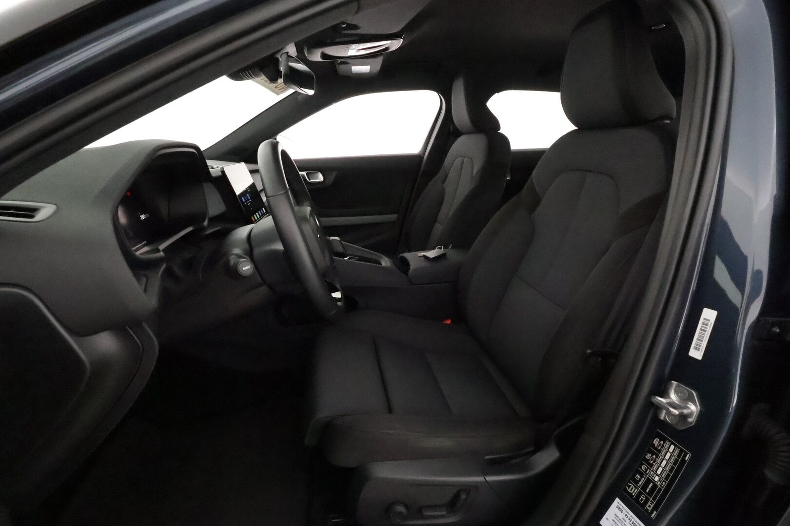 POLESTAR 2 2022 Long Range Single Motor, 170kW, 78kWh ** Sporttipenkit / P-Kamera / Keyless / LED ** - 3,99 % KORKOTARJOUS TÄHÄN AUTOON - Akku kuntotarkastettu 