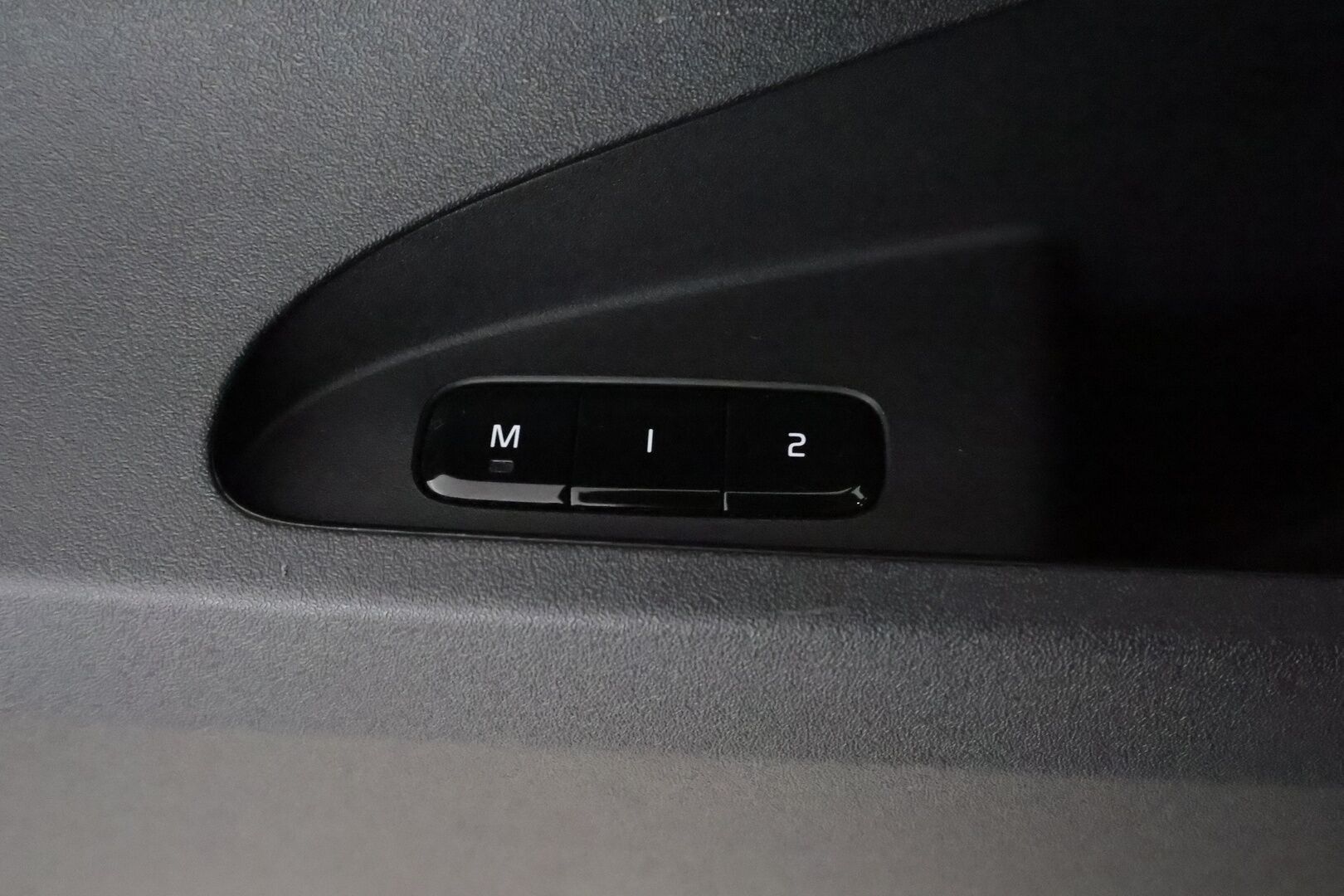 POLESTAR 2 2022 Long Range Single Motor, 170kW, 78kWh ** Sporttipenkit / P-Kamera / Keyless / LED ** - 3,99 % KORKOTARJOUS TÄHÄN AUTOON - Akku kuntotarkastettu 