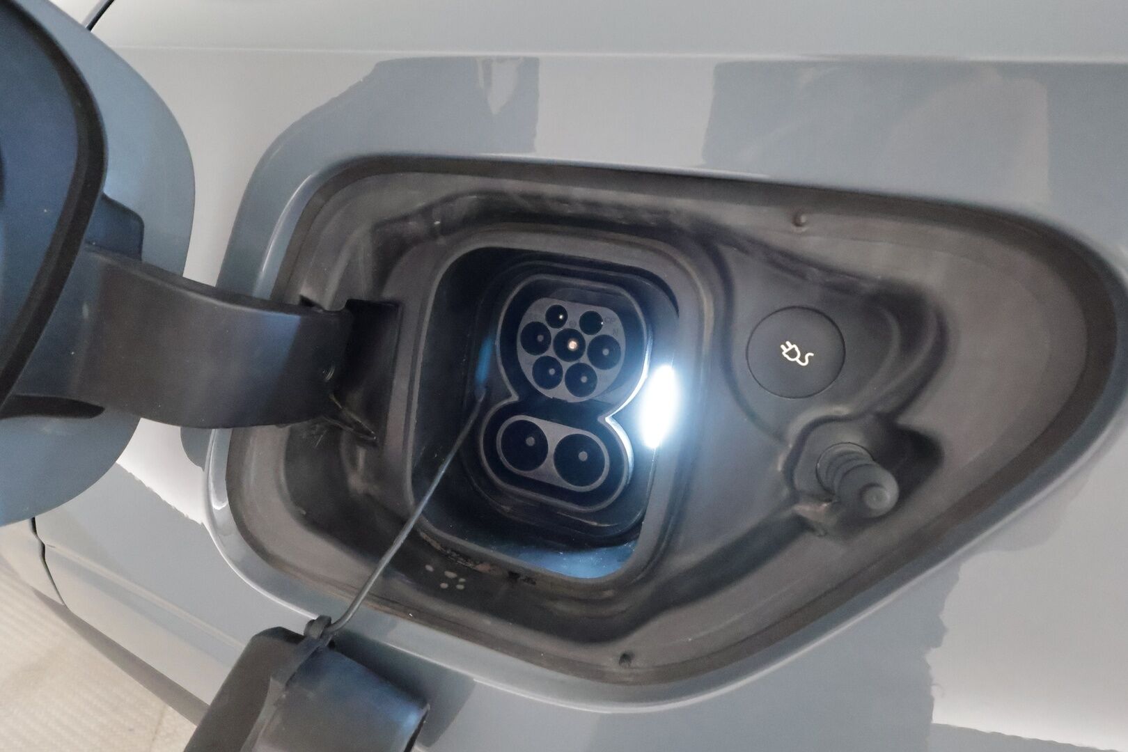 POLESTAR 2 2022 Long Range Single Motor, 170kW, 78kWh ** Lämpöpumppu / Lasikatto / H&K / Apple&Android / Keyless - 3,99 % KORKOTARJOUS TÄHÄN AUTOON - Akku kuntotarkastettu 