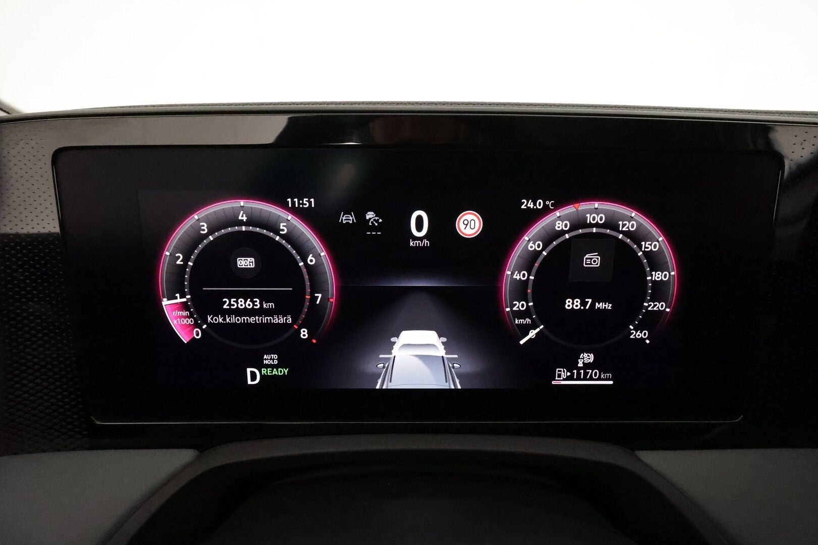 VOLKSWAGEN PASSAT 2024 Variant Business 1,5 eTSI 110kW DSG **Webasto / Koukku / Adapt.Vakkari / LED-valot / P.kamera / Hierovat Sporttipenkit** - 3,99 % KORKOTARJOUS TÄHÄN AUTOON 31.8. ASTI! - Huippuvarusteltu! / 2x Renkaat