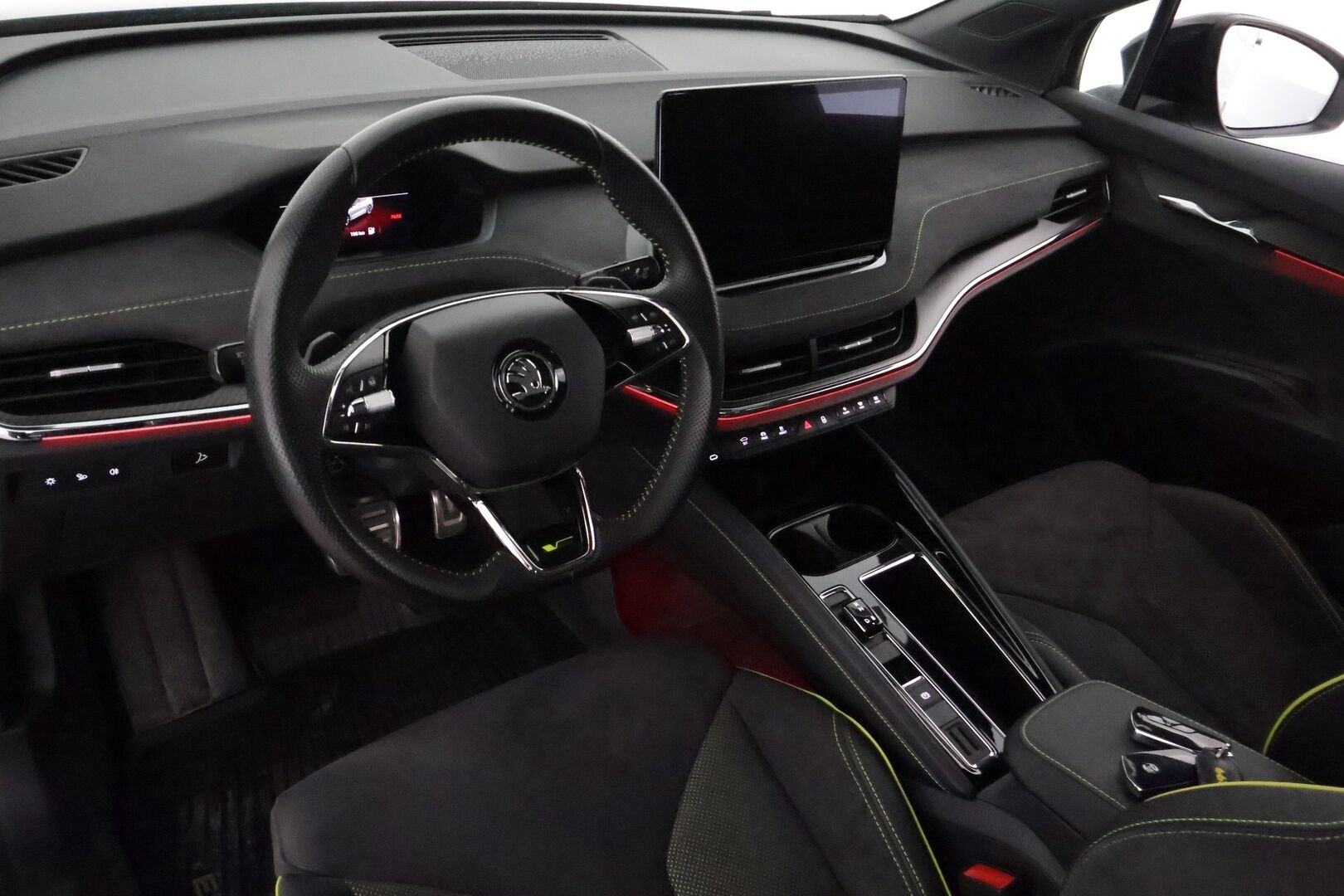 SKODA ENYAQ 2023 Coupe 80x 4x4 RS iV *Lasikatto / Lämpöpumppu / Koukku / ACC / Matrix-LED / P.Kamera / Muistipenkki / Navi* - 3,99 % KORKOTARJOUS TÄHÄN AUTOON - Akku kuntotarkastettu / Kahdet Renkaat / Merkkihuollettu / Huippuvarusteet