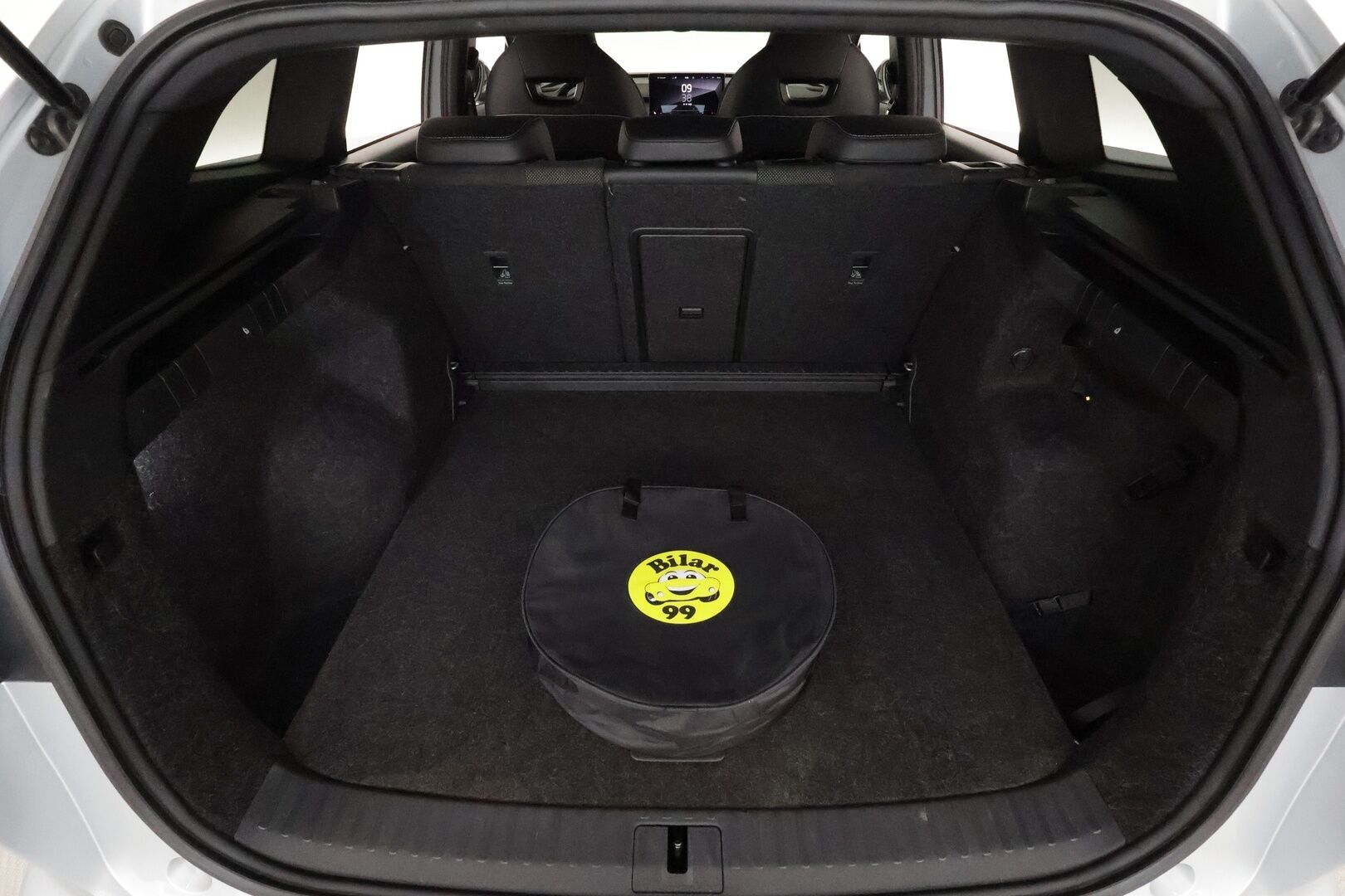SKODA ENYAQ 2021 IV 80 Sportline **Lämpöpumppu / Matrix-LED / Koukku / Adapt.vakkari / 360 kamera / Muistipenkki - 3,99 % KORKOTARJOUS TÄHÄN AUTOON - Merkkihuollettu 