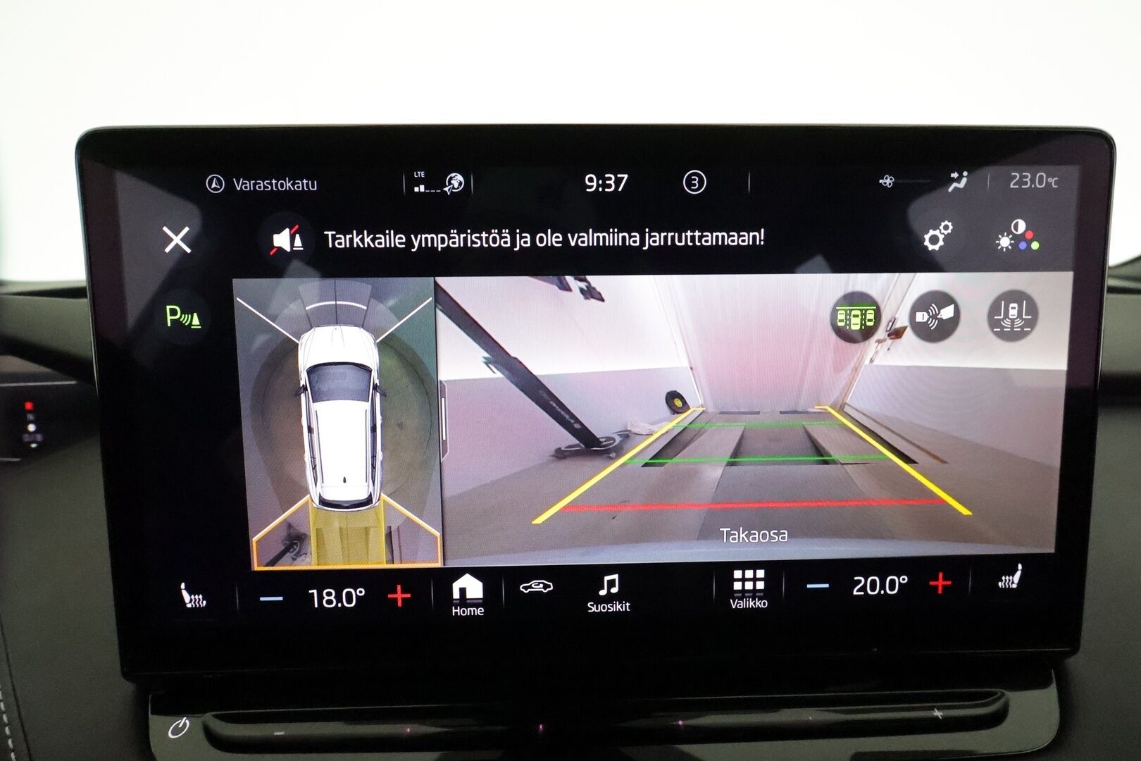 SKODA ENYAQ 2021 IV 80 Sportline **Lämpöpumppu / Matrix-LED / Koukku / Adapt.vakkari / 360 kamera / Muistipenkki - 3,99 % KORKOTARJOUS TÄHÄN AUTOON - Merkkihuollettu 