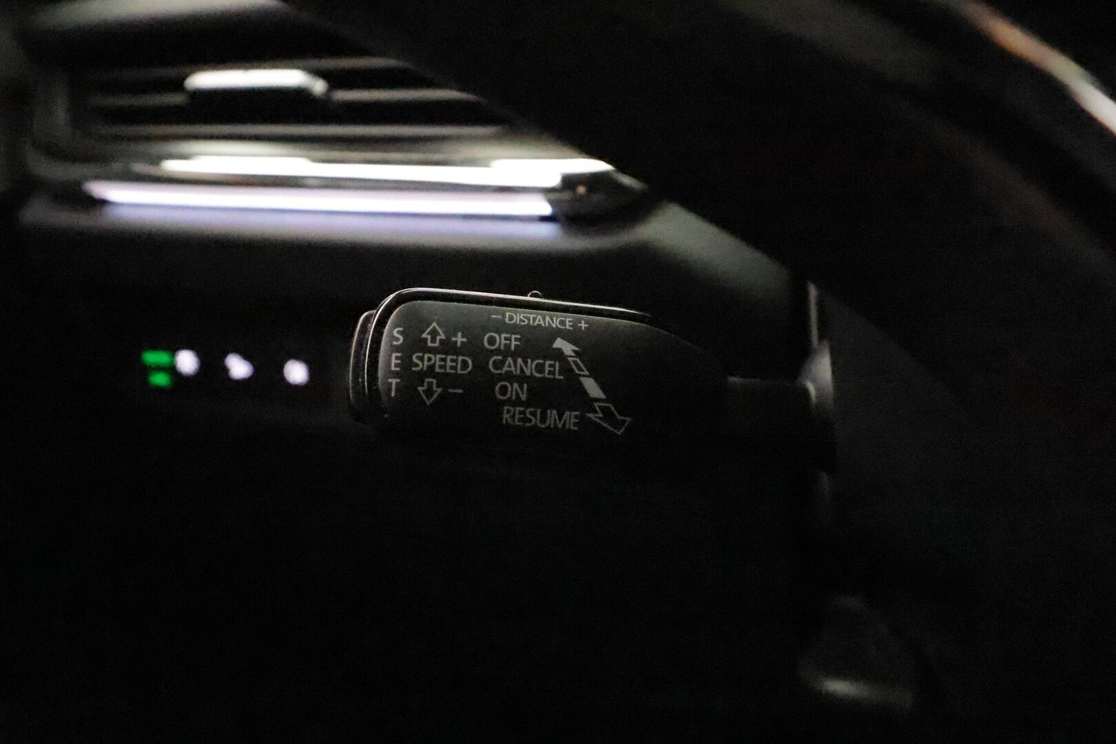 SKODA ENYAQ 2021 IV 80 Sportline **Lämpöpumppu / Matrix-LED / Koukku / Adapt.vakkari / 360 kamera / Muistipenkki - 3,99 % KORKOTARJOUS TÄHÄN AUTOON - Merkkihuollettu 
