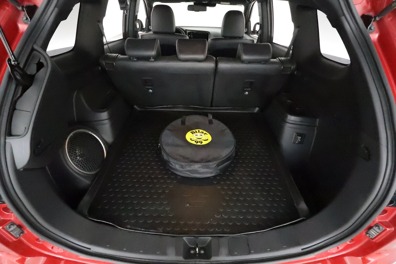 MITSUBISHI OUTLANDER PHEV 2019 2,4 PHEV Instyle 4WD **Koukku / Adapt.Vakkari / LED-valot / 360° / Nahkaverhoilu / Kaistavahti / Keyless** - Kahdet Renkaat / Merkkihuollettu!