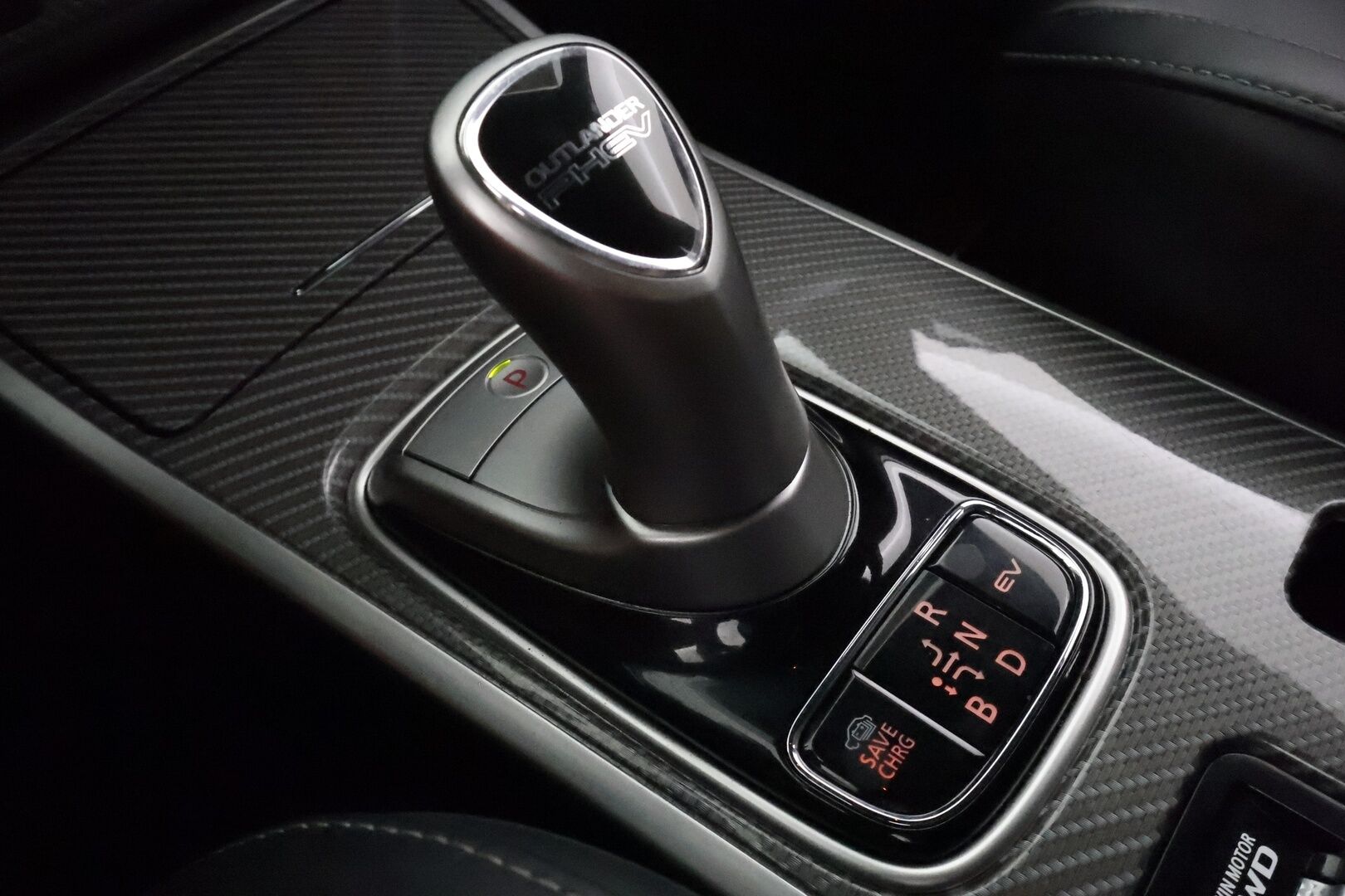 MITSUBISHI OUTLANDER PHEV 2019 2,4 PHEV Instyle 4WD **Koukku / Adapt.Vakkari / LED-valot / 360° / Nahkaverhoilu / Kaistavahti / Keyless** - Kahdet Renkaat / Merkkihuollettu!