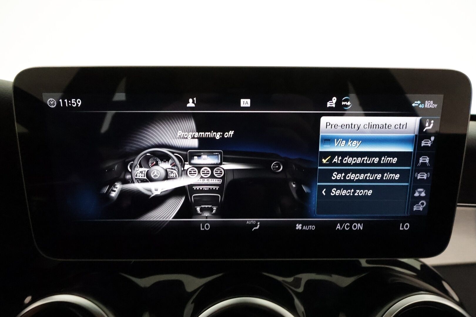 MERCEDES-BENZ C 2020 300 e T A Business AMG Edition EQ Power **Koukku / DTR Pro / LED-High Performance / P.kamera / Sporttipenkit** - Kahdet hyvät renkaat / 2x Latauskaapelit / Todella siistikuntoinen