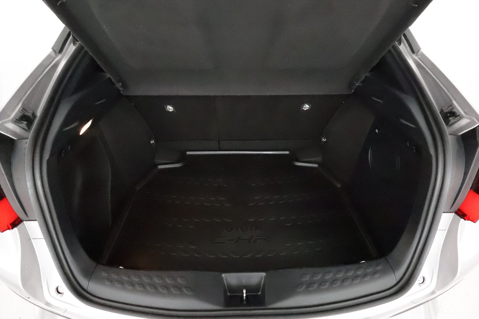 TOYOTA C-HR 2020 1,8 Hybrid Premium **Adapt.vakkari / JBL / Koukku / P.kamera / LED / KeylessGo / Ratinlämmitin / Puolinahat** - Merkkihuollettu / Apple&Android / Kahdet renkaat aluvanteilla