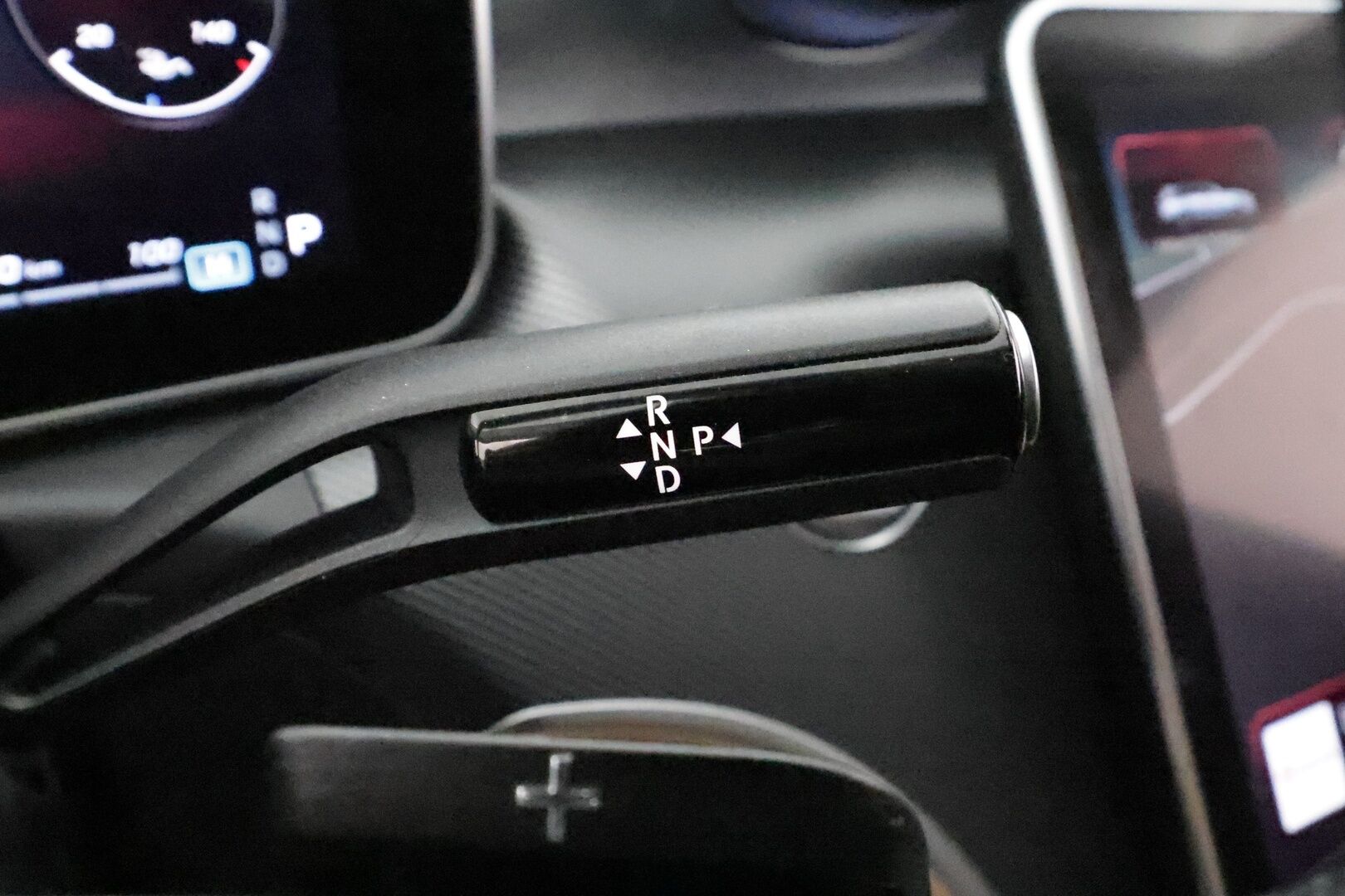 MERCEDES-BENZ C 2023 300 e T A - Distronic Pro / Vetokoukku / Peruutuskamera / Comand Navi / Vetokoukku / Puolinahkasisusta / LED High Perf / KATSO HINTA! - HULLUT JOULUT KORKOTARJOUS 2,49% 