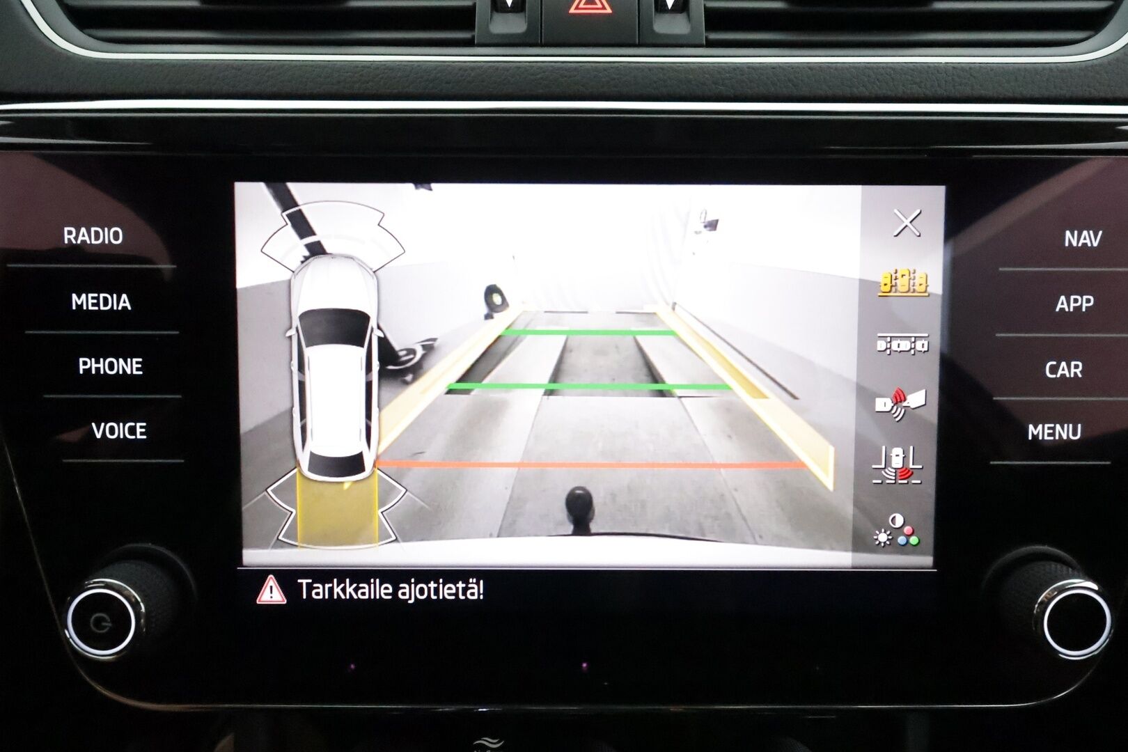 SKODA SUPERB 2021 Combi 1,4 TSI PHEV L&K iV DSG **Canton / Webasto / Koukku / Adapt.Vakkari / Matrix-LED / Muistinahat / P.kamera / Navi** - Merkkihuollettu!