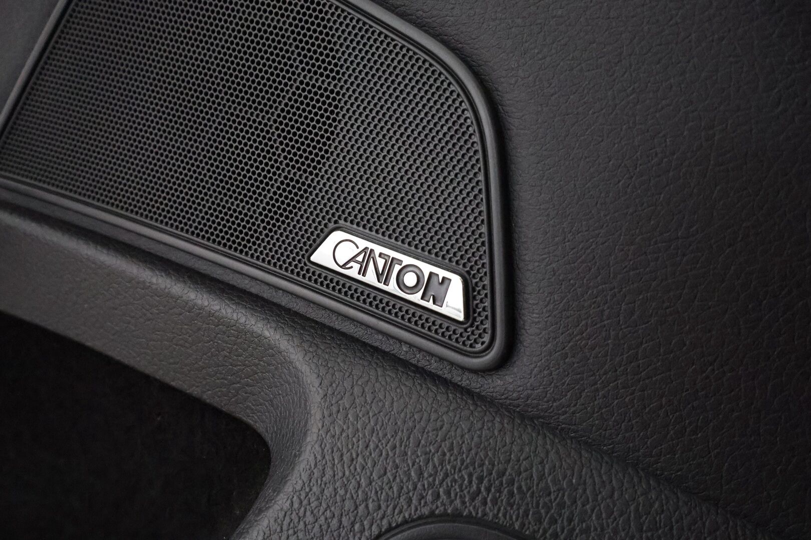 SKODA SUPERB 2021 Combi 1,4 TSI PHEV L&K iV DSG **Canton / Webasto / Koukku / Adapt.Vakkari / Matrix-LED / Muistinahat / P.kamera / Navi** - Merkkihuollettu!