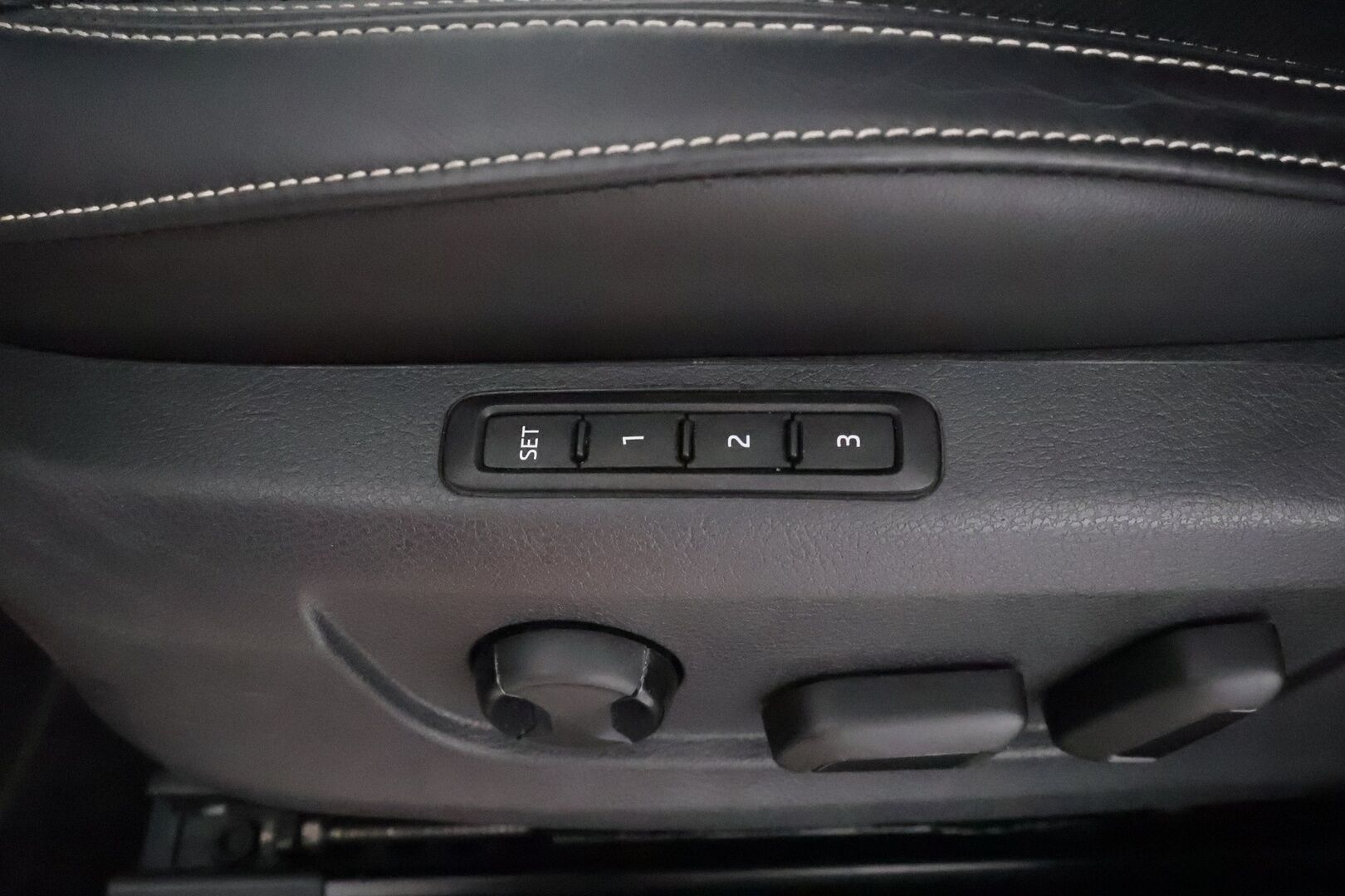 SKODA SUPERB 2021 Combi 1,4 TSI PHEV L&K iV DSG **Canton / Webasto / Koukku / Adapt.Vakkari / Matrix-LED / Muistinahat / P.kamera / Navi** - Merkkihuollettu!