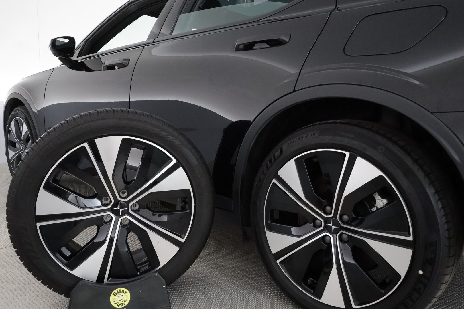 POLESTAR 2 2024 Long range Dual motor, 310kW, 82kWh - 3,99 % KORKOTARJOUS TÄHÄN AUTOON - Lämpöpumppu / Pilot&Plus / Harman&Kardon / Pixel LED / Lasikatto / 360-Kamera / Muistipenkki / Adapt.Vakkari / Huippuvarusteet!