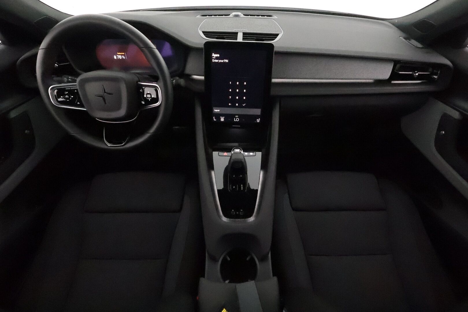 POLESTAR 2 2024 Long range Dual motor, 310kW, 82kWh - 3,99 % KORKOTARJOUS TÄHÄN AUTOON - Pilot&Plus / Harman & Kardon / Lämpöpumppu / Lasikatto / Pixel LED / 360-Kamera / Ratinlämmitys / Merkkihuollot / Huippuvarusteet!