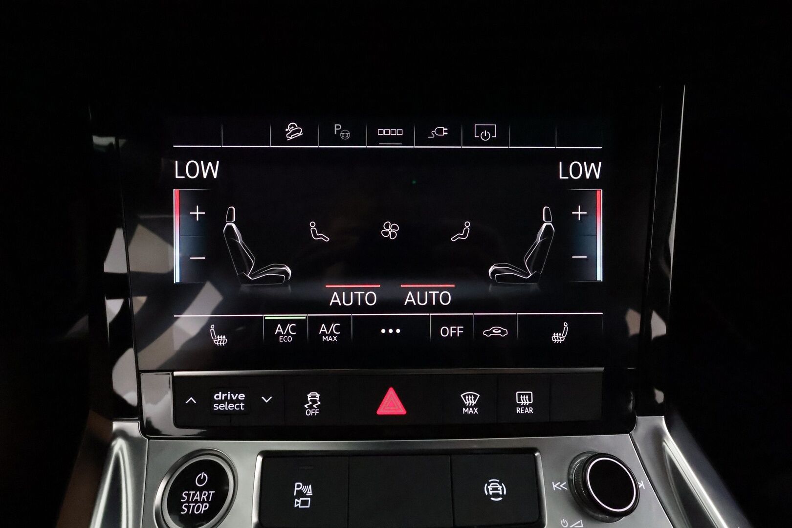 AUDI Q8 E-TRON 2024 50 Sportback **Adapt.vakkari / Bang&Olufsen / Muistipenkki / P.kamera / Digimittaristo / Puolinahat / Ilma-alusta** - 3,99 % KORKOTARJOUS TÄHÄN AUTOON - Akku kuntotarkastettu / Sähköluukku / Kahdet renkaat aluvanteilla / Merkkihuollettu