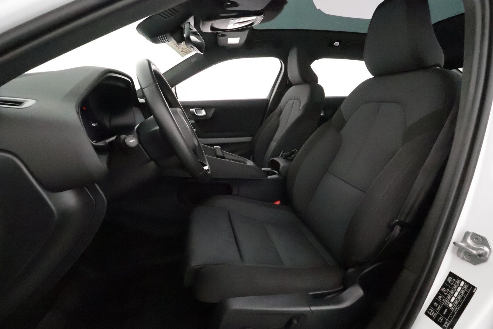 POLESTAR 2 2021 Long Range Dual Motor **Plus&Pilot / Lasikatto / Pixel-LED / Harman/Kardon / Sporttipenkki Muistilla / 360° Kamera** - 3,99 % KORKOTARJOUS TÄHÄN AUTOON - Akku kuntotarkastettu / Kahdet Renkaat