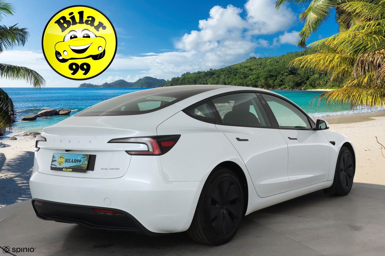 TESLA MODEL 3 2024 Long Range AWD Highland **Lasikatto / Lämpöpumppu / Koukku / Adapt.Vakkari / Matrix-LED / P.kamera / Muistipenkki** - 3,99 % KORKOTARJOUS TÄHÄN AUTOON - Kahdet Renkaat
