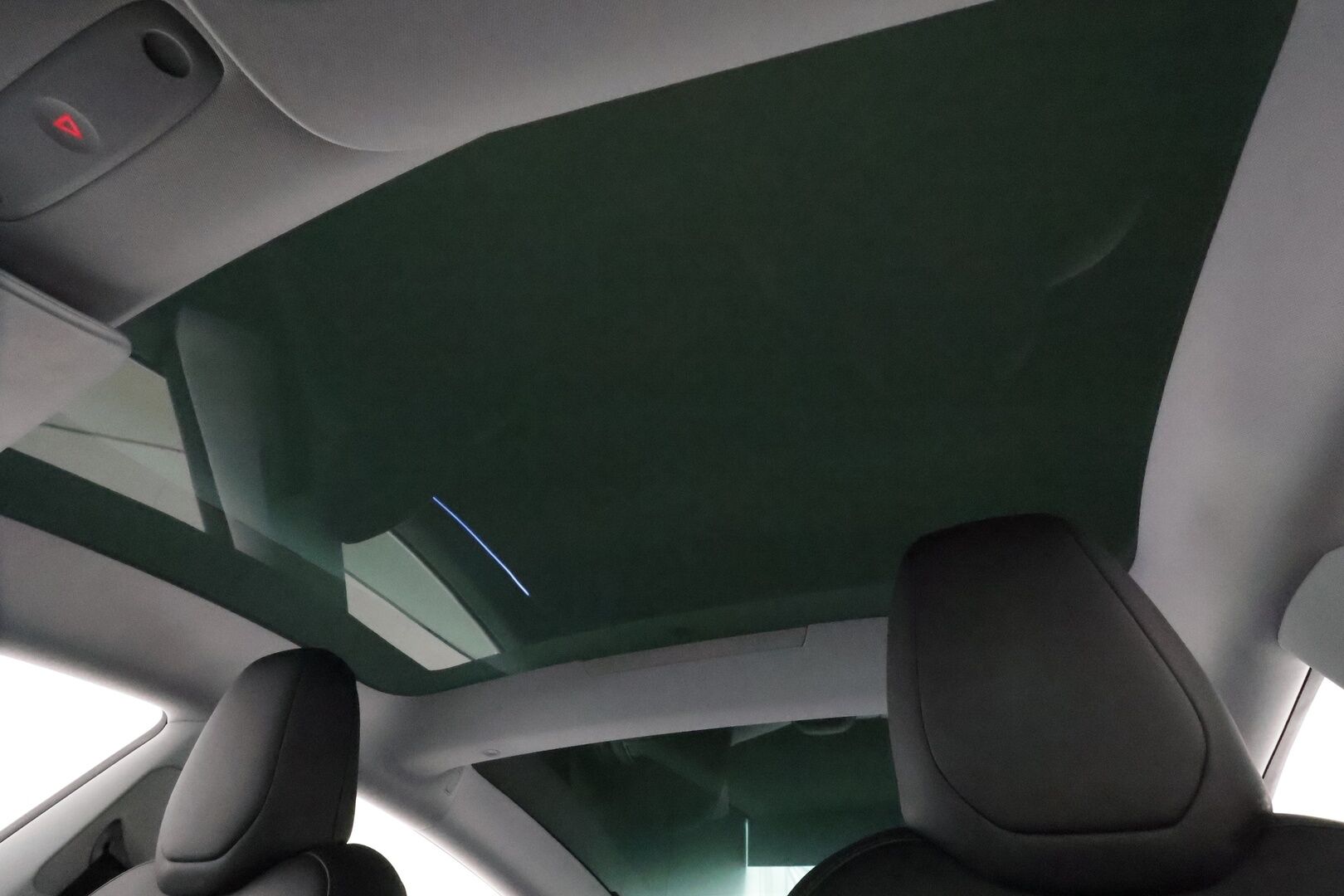 TESLA MODEL 3 2024 Long Range AWD Highland **Lasikatto / Lämpöpumppu / Koukku / Adapt.Vakkari / Matrix-LED / P.kamera / Muistipenkki** - 3,99 % KORKOTARJOUS TÄHÄN AUTOON - Kahdet Renkaat