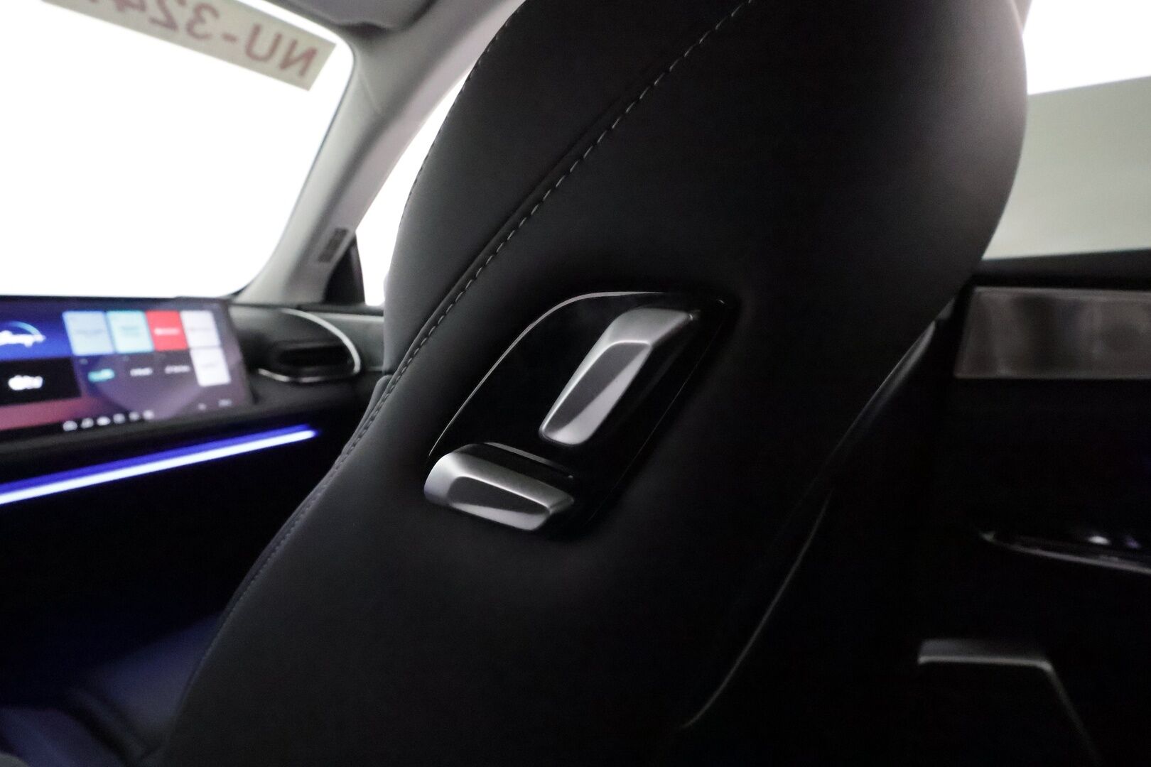 XPENG G9 2024 AWD Performance 7V TAKUU! *Erikoisväri / Koukku / Dynaudio / 360° / Ilma-alusta / Panorama / Ilmastoidut & Hierovat Sähkönahat* - Akku kuntotarkastettu / Adapt.Vakkari / Soft-Close / Lämpöpumppu / Xpilot 2.5 / Dolby Atmos
