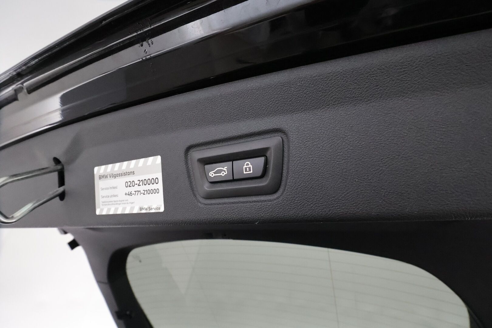 BMW I4 2022 eDrive40 M-Sport **Koukku / Adapt.Vakkari / HiFi / Laser-LED / 360° / Sporttipenkit / Widescreen / Navi / HUD** - 3,99 % KORKOTARJOUS TÄHÄN AUTOON - Akku kuntotarkastettu / 2x Latauskaapelit / Merkkihuollettu!