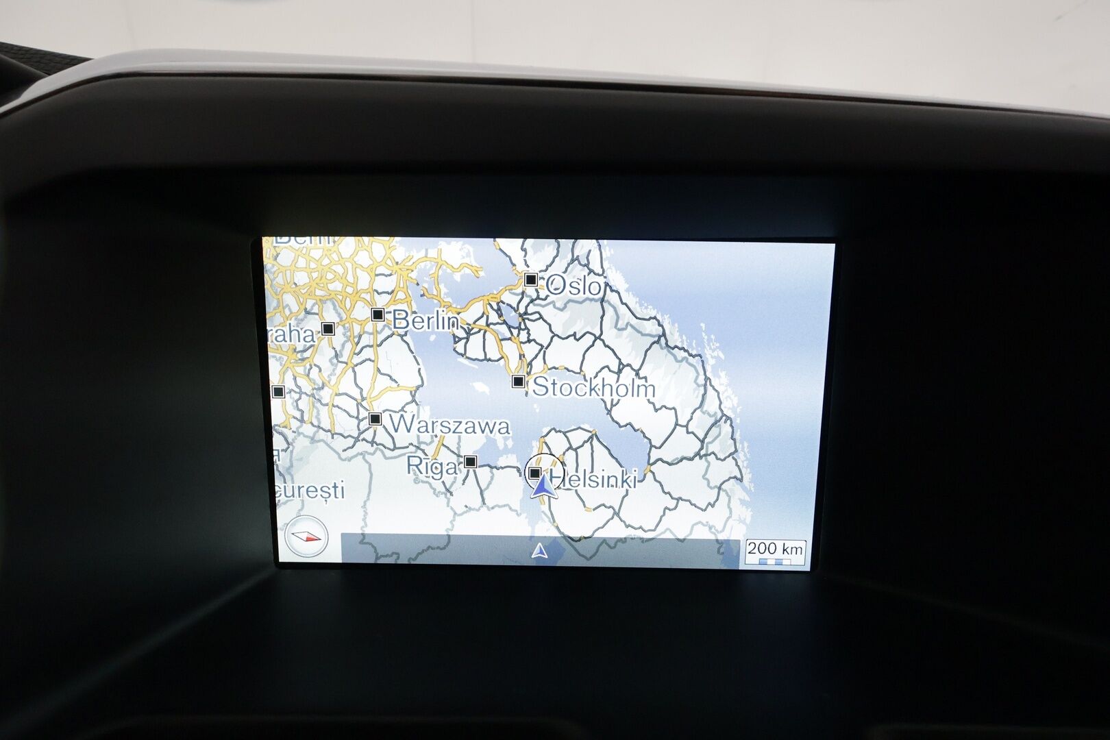 Volvo XC60 2016 D4 AWD R-Design aut - Webasto / Adapt.Vakkari / Panorama / Nahkasisusta / Digimittari / Sensus Navi / Peruutuskamera / Huippuvarusteet!