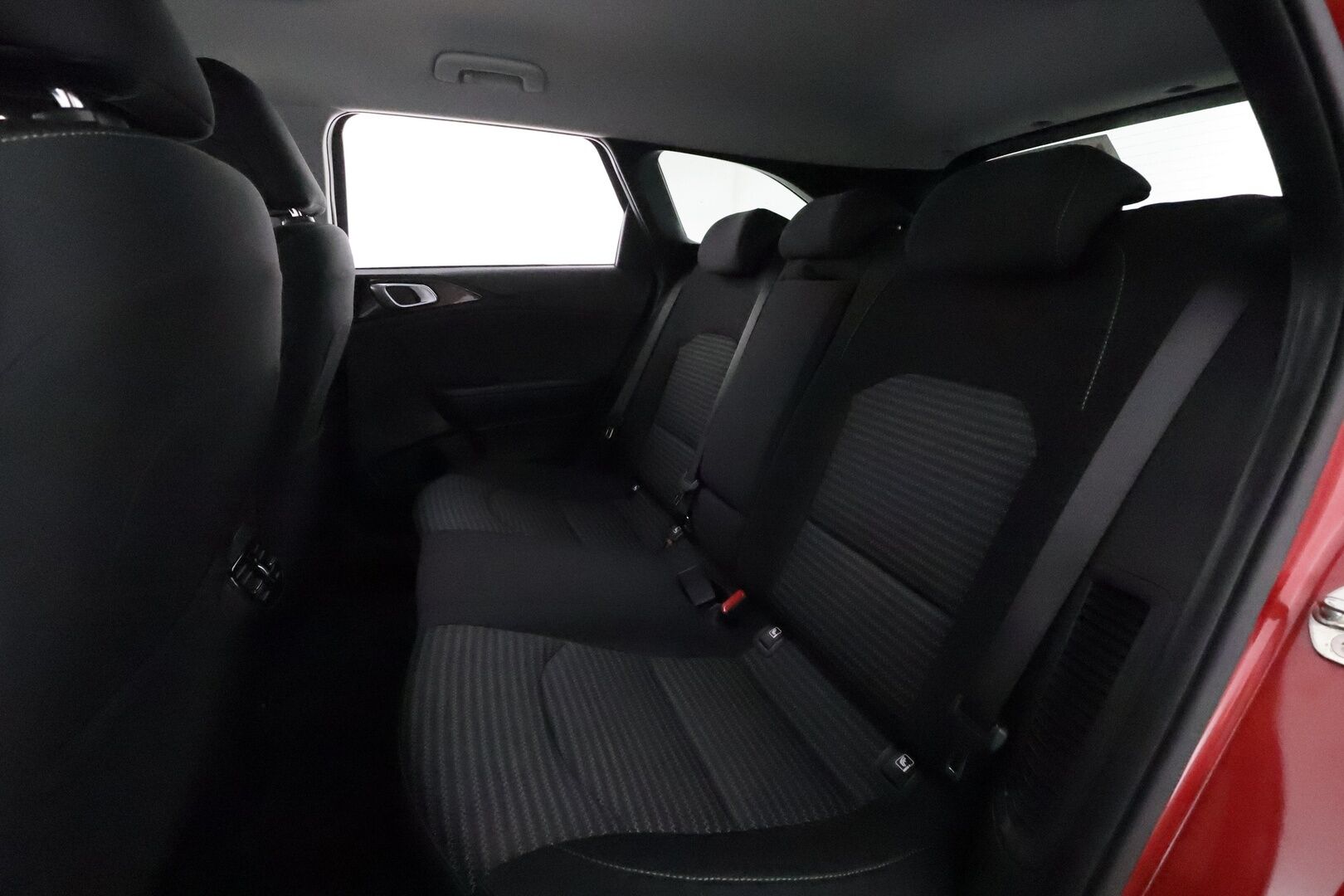 KIA CEED 2022 1,6 GDI Plug-In Hybrid EX SW DCT **Adapt.vakkari / P.kamera / Apple&Android / Ratinlämmitin / LED / KeylessGo** - 3,99% KORKOTARJOUS TÄHÄN AUTOON 21.9. ASTI - Merkkihuollettu