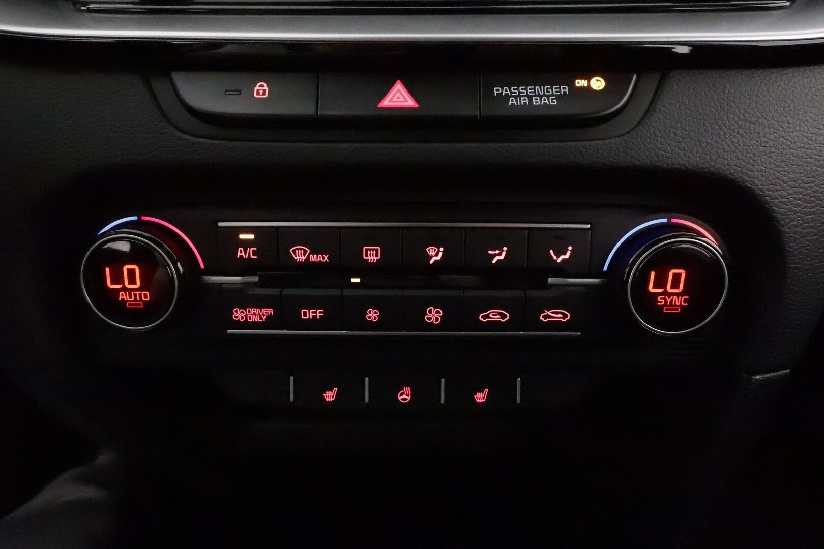 KIA CEED 2022 1,6 GDI Plug-In Hybrid EX SW DCT **Adapt.vakkari / P.kamera / Apple&Android / Ratinlämmitin / LED / KeylessGo** - Merkkihuollettu