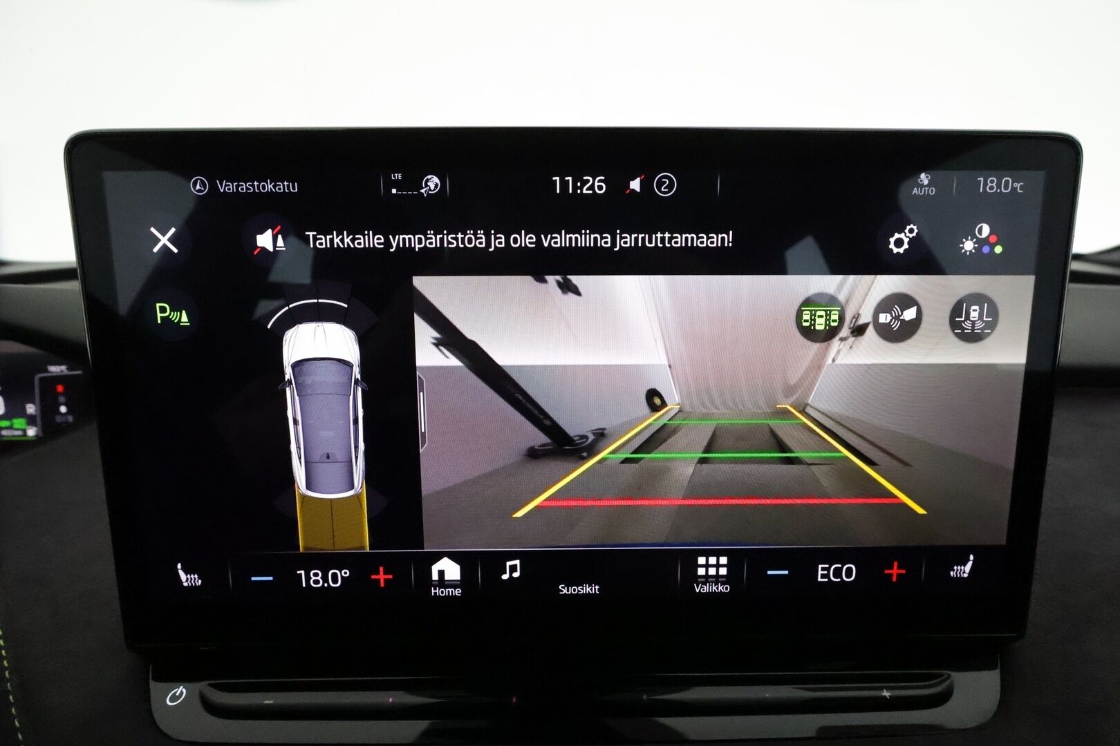 SKODA ENYAQ 2023 Coupe 80x 4x4 RS iV **Lämpöpumppu / Koukku / ACC / Matrix-LED / Muistipenkki / P.kamera / Navi / Kaistavahti / Keyless** - 3,99 % KORKOTARJOUS TÄHÄN AUTOON - Akku kuntotarkastettu / **HYVILLÄ KAMOILLA**