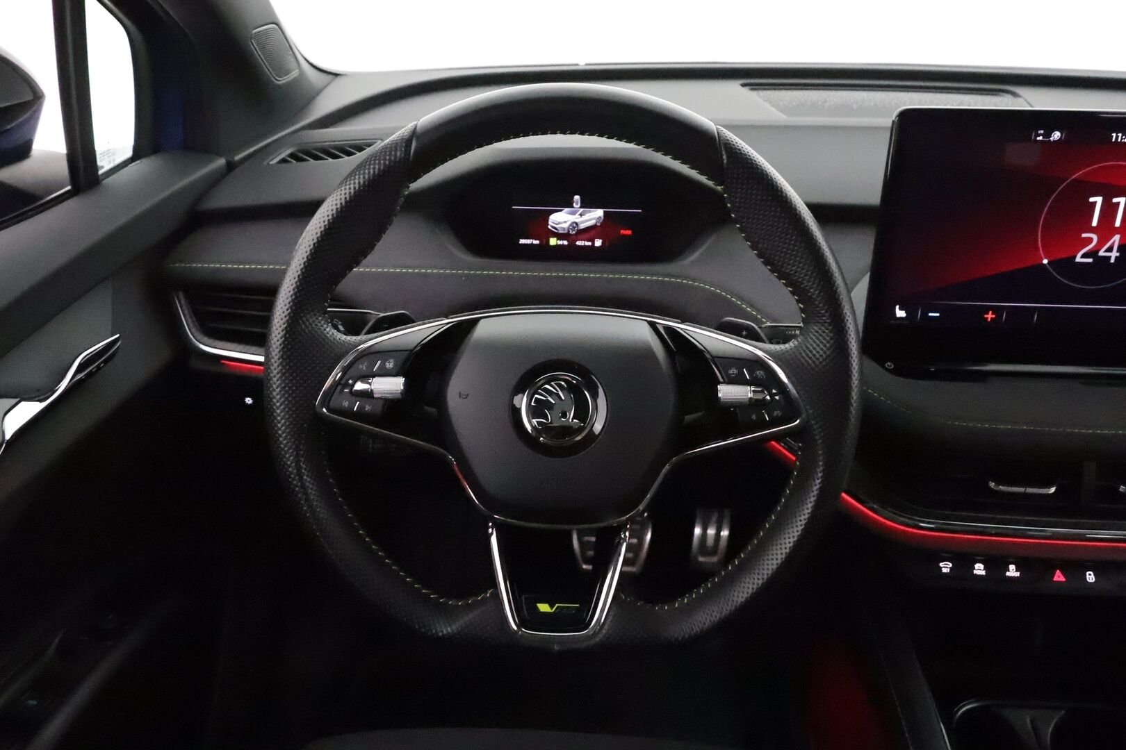 SKODA ENYAQ 2023 Coupe 80x 4x4 RS iV **Lämpöpumppu / Koukku / ACC / Matrix-LED / Muistipenkki / P.kamera / Navi / Kaistavahti / Keyless** - 3,99 % KORKOTARJOUS TÄHÄN AUTOON - Akku kuntotarkastettu / **HYVILLÄ KAMOILLA**