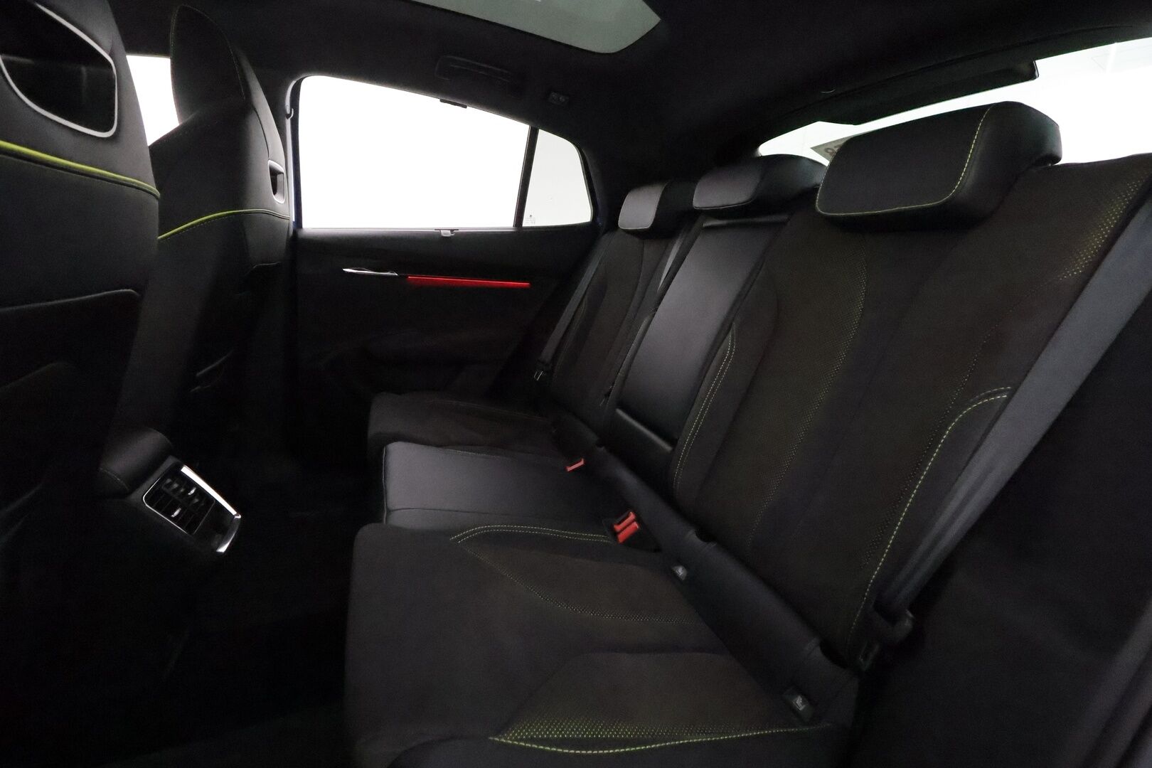 SKODA ENYAQ 2023 Coupe 80x 4x4 RS iV **Lämpöpumppu / Koukku / ACC / Matrix-LED / Muistipenkki / P.kamera / Navi / Kaistavahti / Keyless** - 3,99 % KORKOTARJOUS TÄHÄN AUTOON - Akku kuntotarkastettu / **HYVILLÄ KAMOILLA**