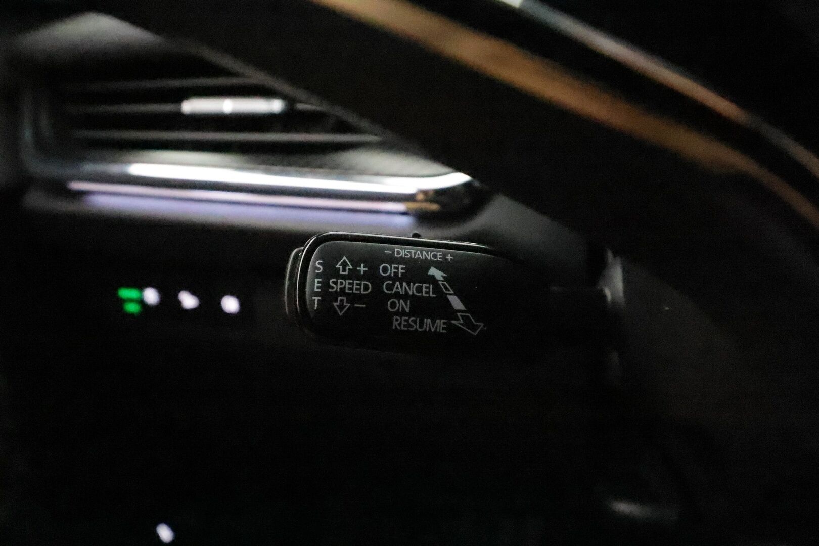 SKODA ENYAQ 2023 Coupe 80x 4x4 RS iV **Lämpöpumppu / Koukku / ACC / Matrix-LED / Muistipenkki / P.kamera / Navi / Kaistavahti / Keyless** - 3,99 % KORKOTARJOUS TÄHÄN AUTOON - Akku kuntotarkastettu / **HYVILLÄ KAMOILLA**
