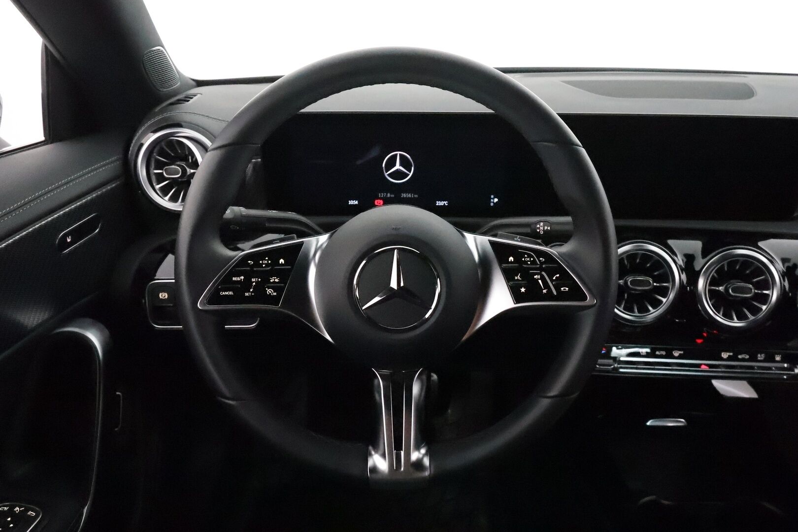 MERCEDES-BENZ CLA 2024 250 e A Business Edition **Dsitronic / LED-valot / P.kamera / Widescreen / Navi / Kaistavahti / KeylessGO** - 3,99 % KORKOTARJOUS TÄHÄN AUTOON - Kahdet Renkaat