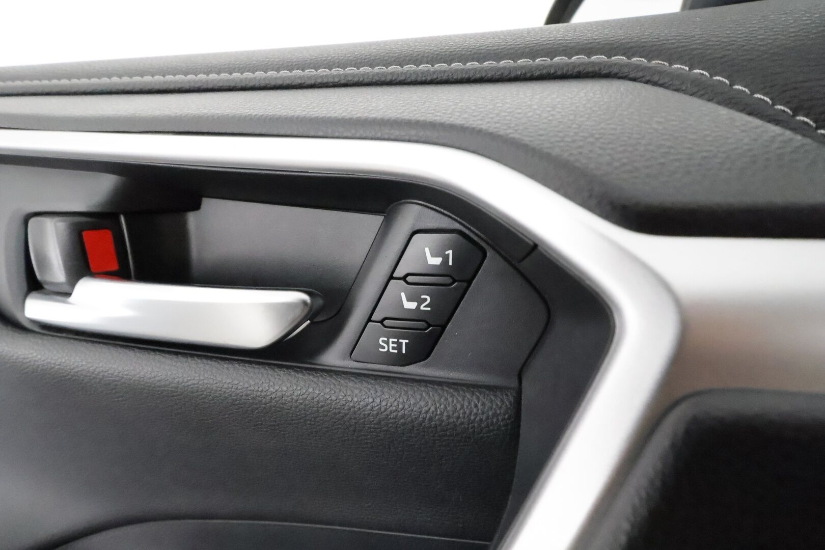 TOYOTA RAV4 2022 Hybrid 2,5 AWD-i Premium *JBL / ACC / LED-valot / Kamera / Muistipenkki / Kaistavahti / Keyless* - 3,99 % KORKOTARJOUS TÄHÄN AUTOON - Facelift / Kahdet OEM vanteet 