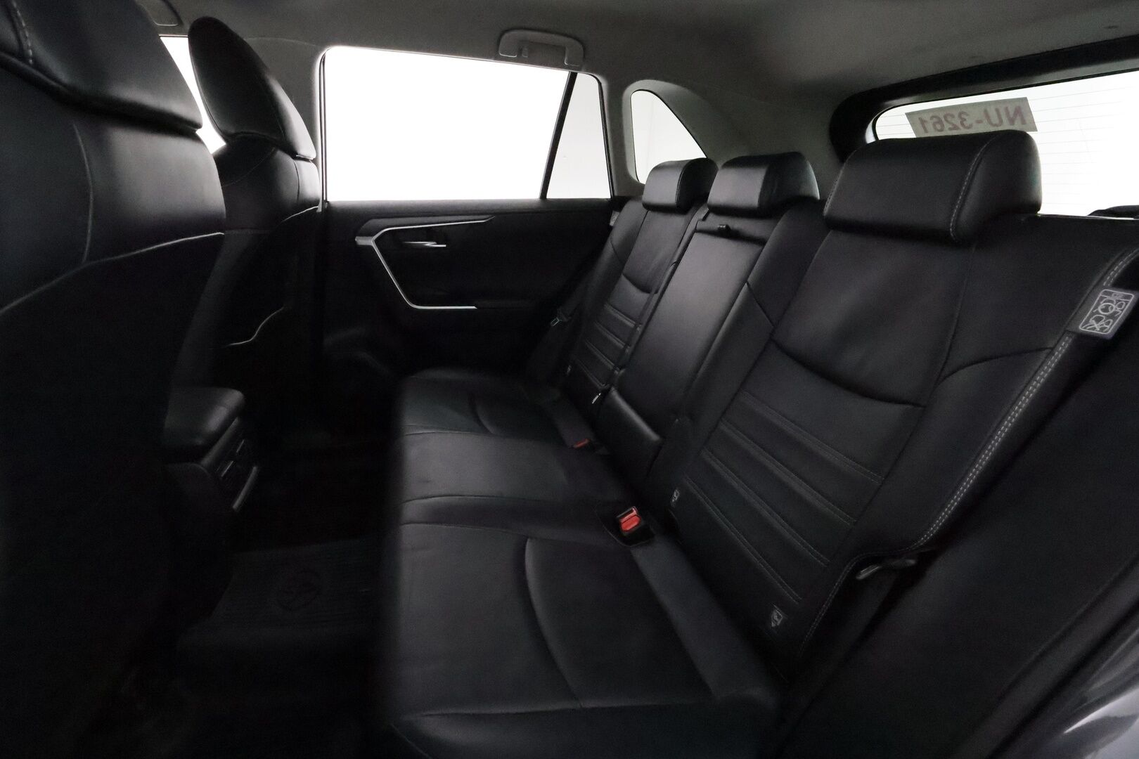 TOYOTA RAV4 2022 Hybrid 2,5 AWD-i Premium *JBL / ACC / LED-valot / Kamera / Muistipenkki / Kaistavahti / Keyless* - 3,99 % KORKOTARJOUS TÄHÄN AUTOON - Facelift / Kahdet OEM vanteet 