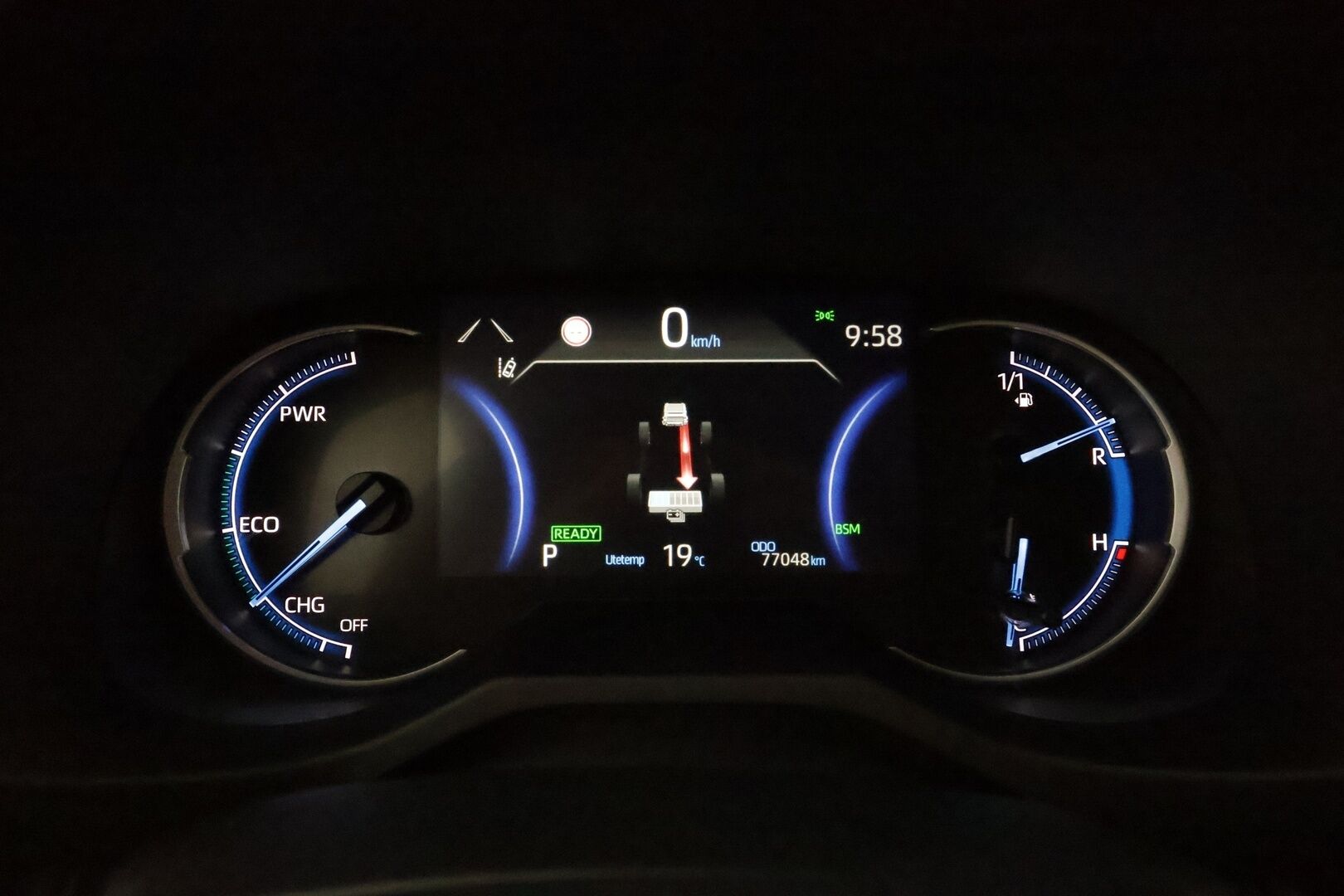 TOYOTA RAV4 2022 Hybrid 2,5 AWD-i Premium *JBL / ACC / LED-valot / Kamera / Muistipenkki / Kaistavahti / Keyless* - 3,99 % KORKOTARJOUS TÄHÄN AUTOON - Facelift / Kahdet OEM vanteet 