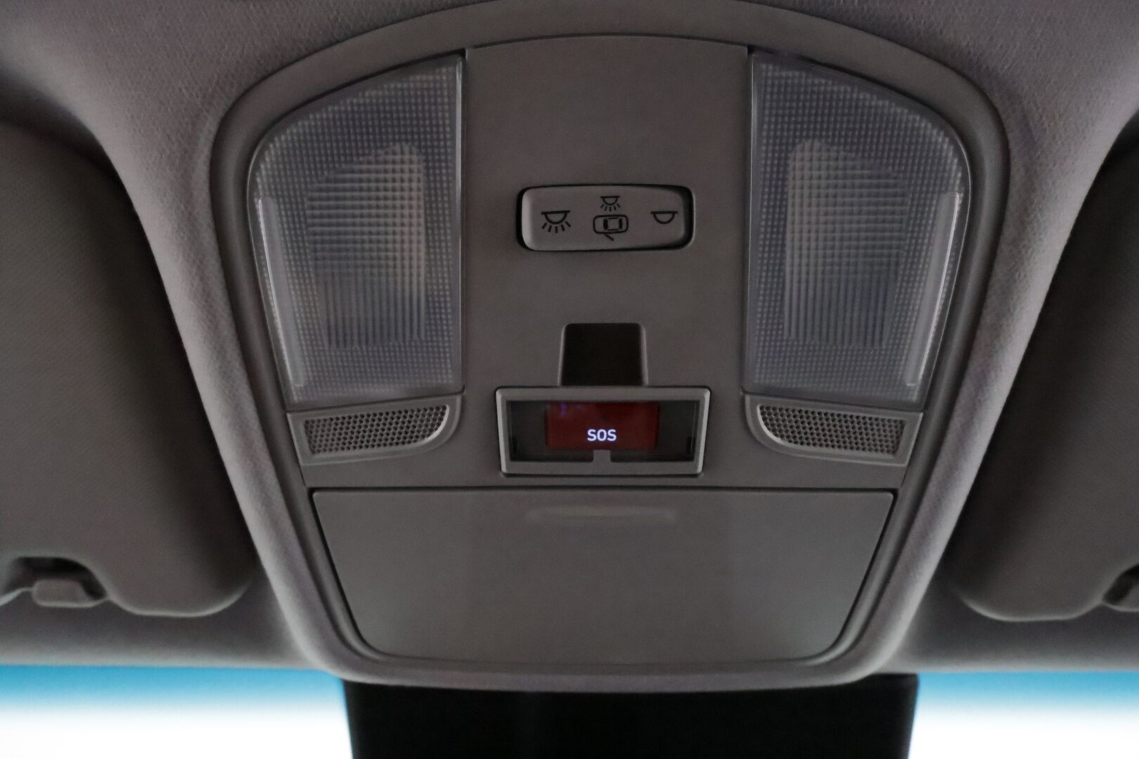 HYUNDAI KONA 2022 electric 64 kWh 204 hv Style **Adapt.vakkari / KRELL / HUD / Lämpöpumppu / P.kamera / Digimittaristo / Sähköpenkit / LED**