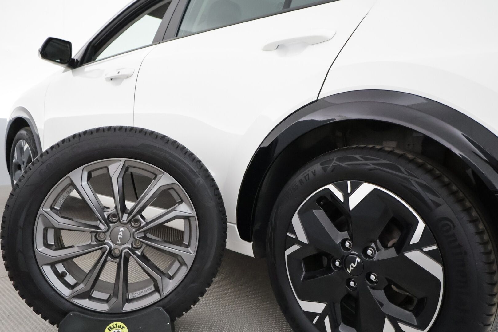 KIA NIRO 2023 EX 64,8 kWh 204 hv - Akku kuntotarkastettu / Lämpöpumppu / Adapt.Vakkari / Peruutuskamera / Adapt.LED / Puolinahkasisusta / KeylessGo / Digimittari / Tulossa Tampereelle!