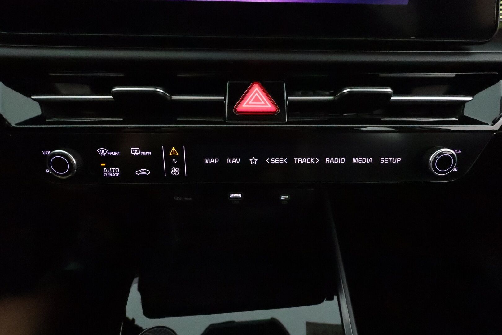 KIA NIRO 2023 EX 64,8 kWh 204 hv - Akku kuntotarkastettu / Lämpöpumppu / Adapt.Vakkari / Peruutuskamera / Adapt.LED / Puolinahkasisusta / KeylessGo / Digimittari / Tulossa Tampereelle!